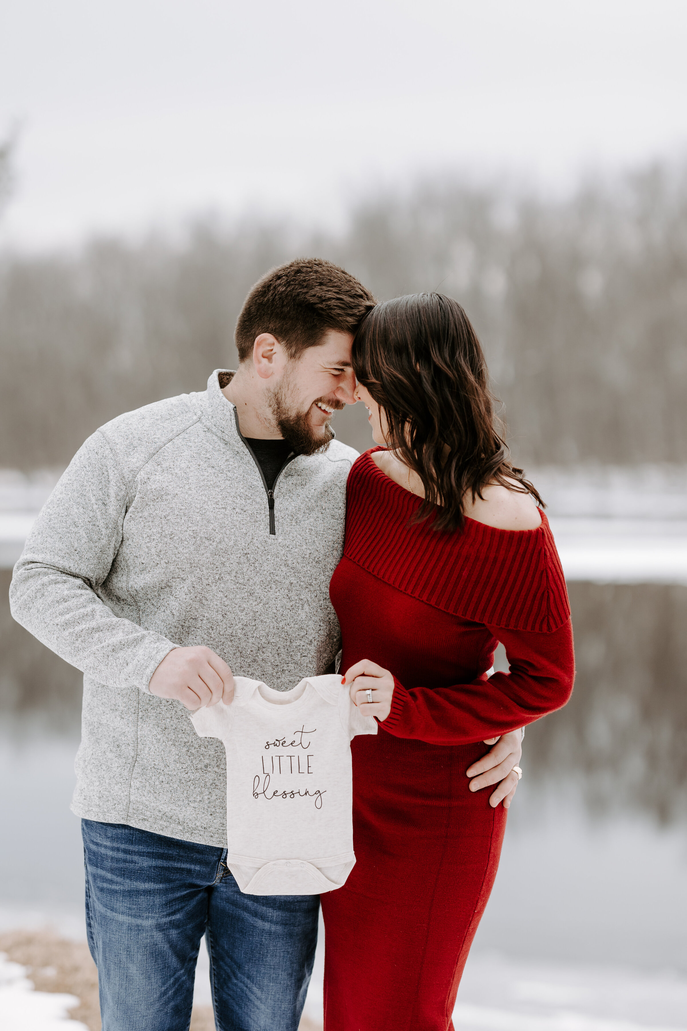 Maternity Photos in New Hampshire, Gabrielle Shoots Photography