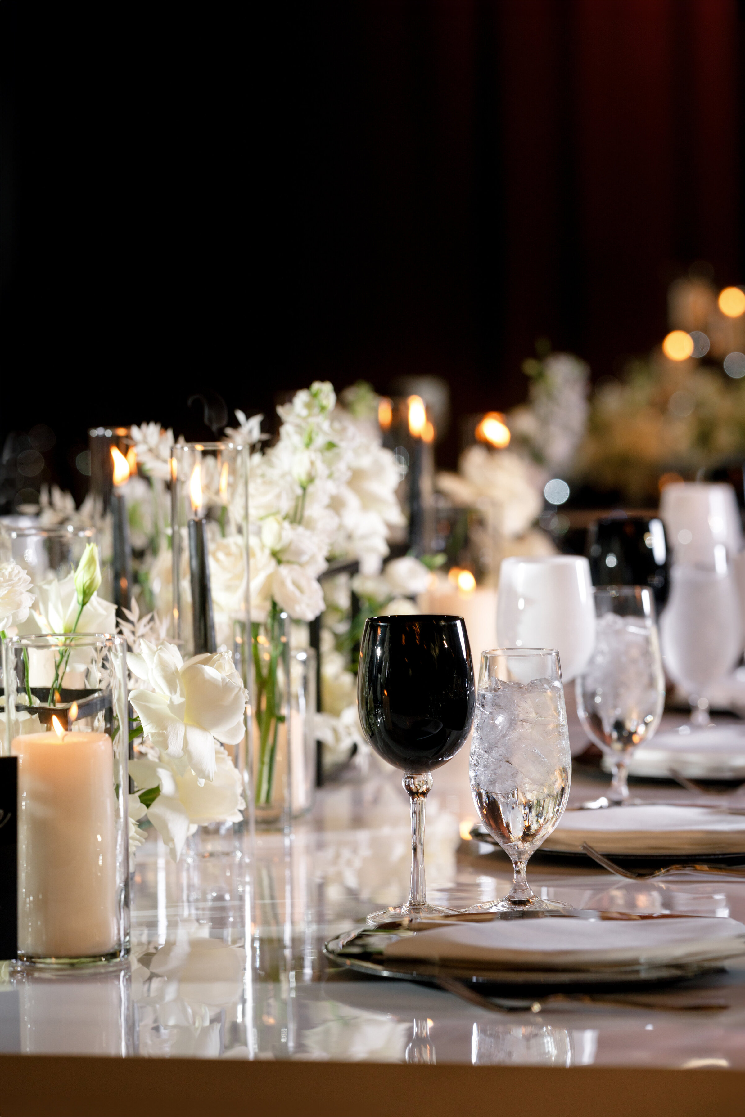 Berlez-Aspen-Avenue-Chicago-Wedding-Photographer-The-Canvas-Yanni-Design-Editorial-Black-White-Timeless-Luxury-109