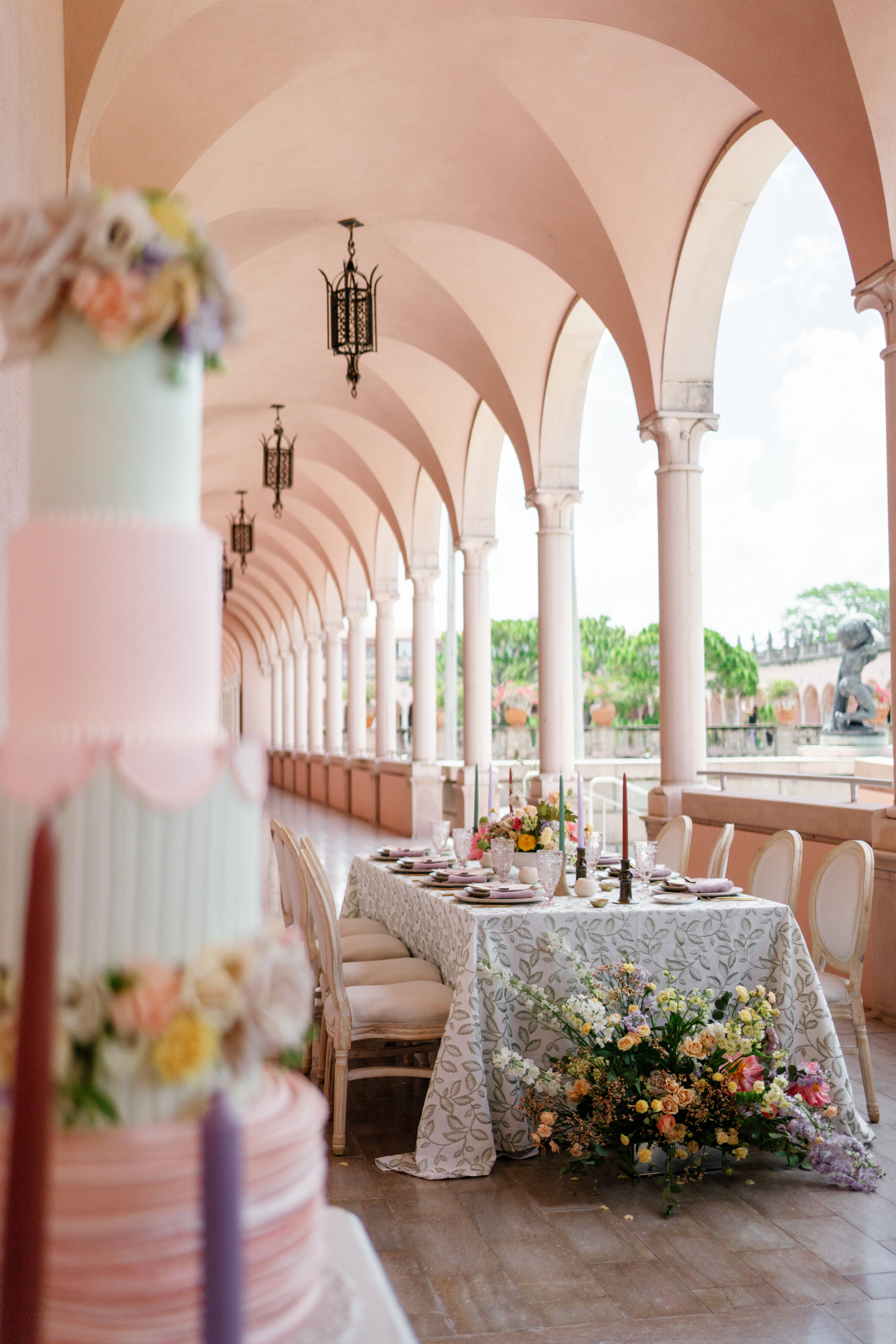 Aspen-Avenue-Florida-Wedding-Photographer-Tampa-The-Ringling-Luxury-Whismical-Ocean-Tropical-Elegant-Bride-Groom-Victoria-Blooms-SRQ-Glass-House-Rentals-Solutions-Bridal-Flowy-Dress-1