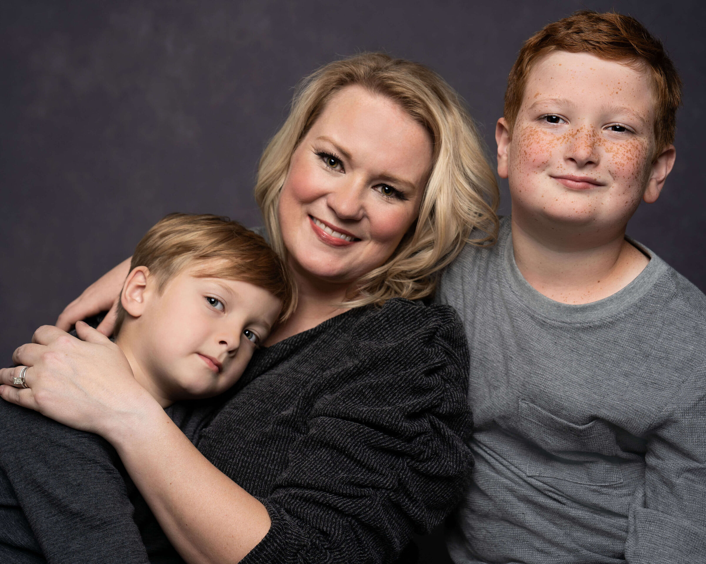 studio-family-photographer-birimgham-alabama-the-picture-house-001