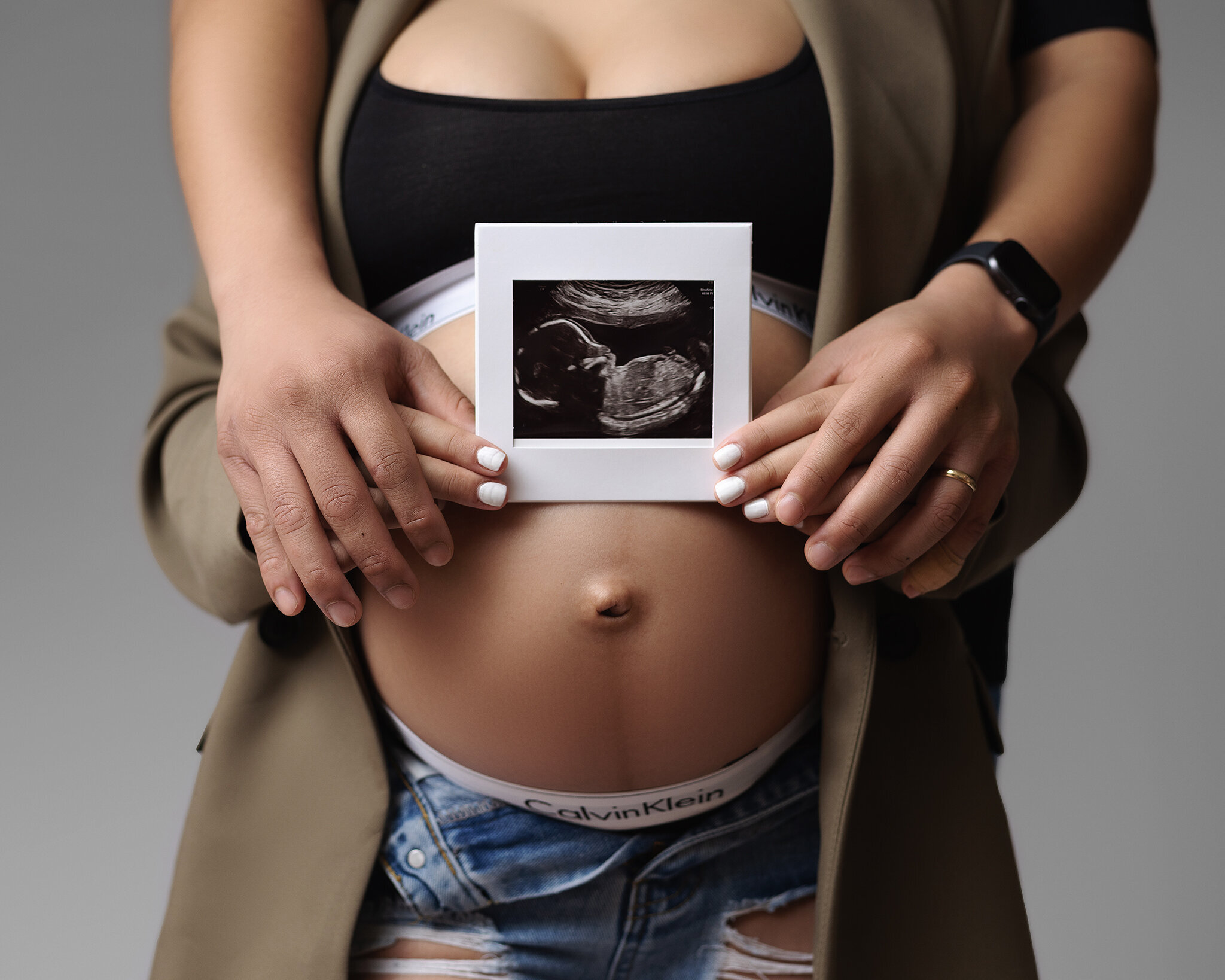 newborn baby scan photographer maternity pregnancy swansea carmarthen llanelli south wales
