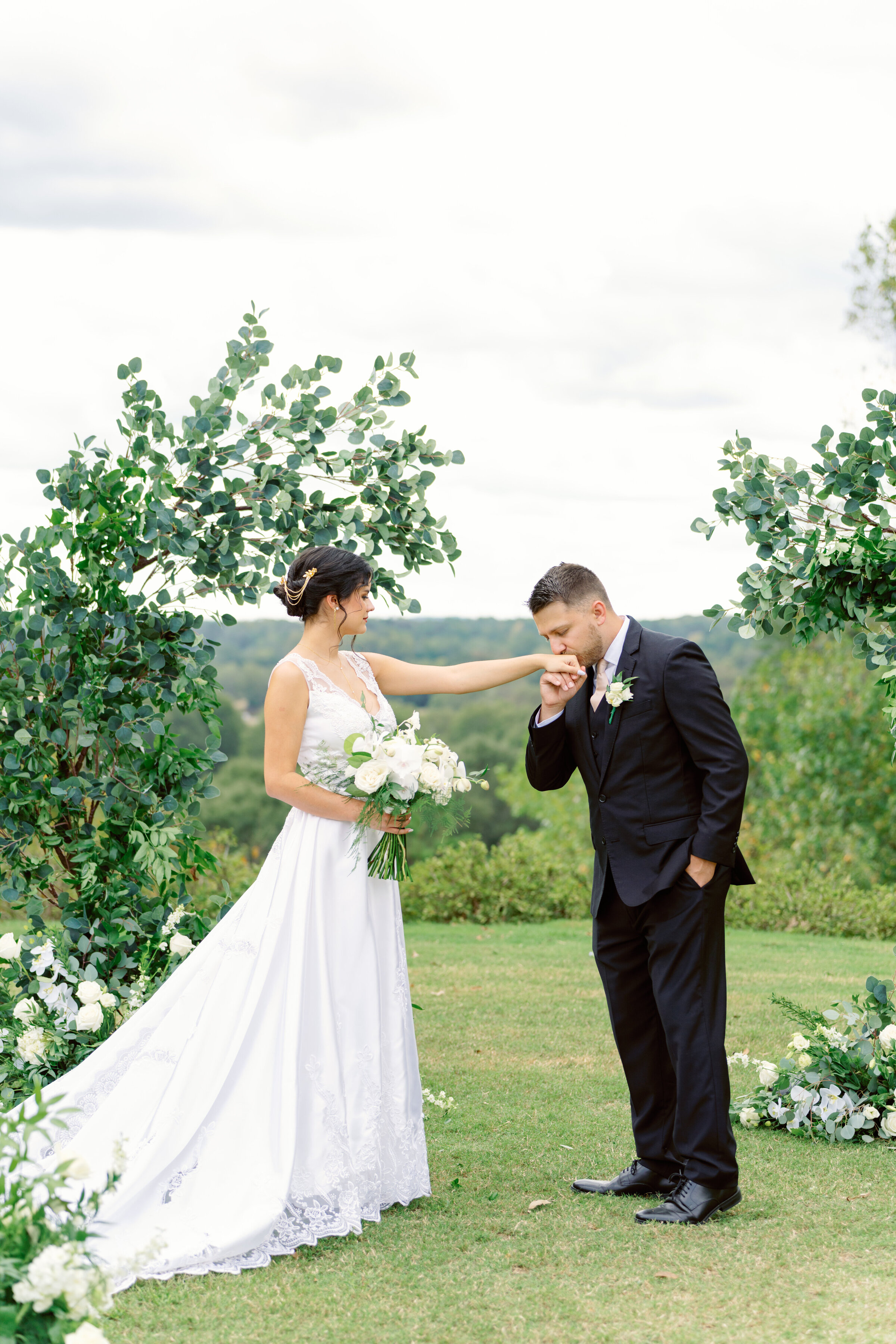 2024.09.29Kaitlin&JaredPREVIEWS-38