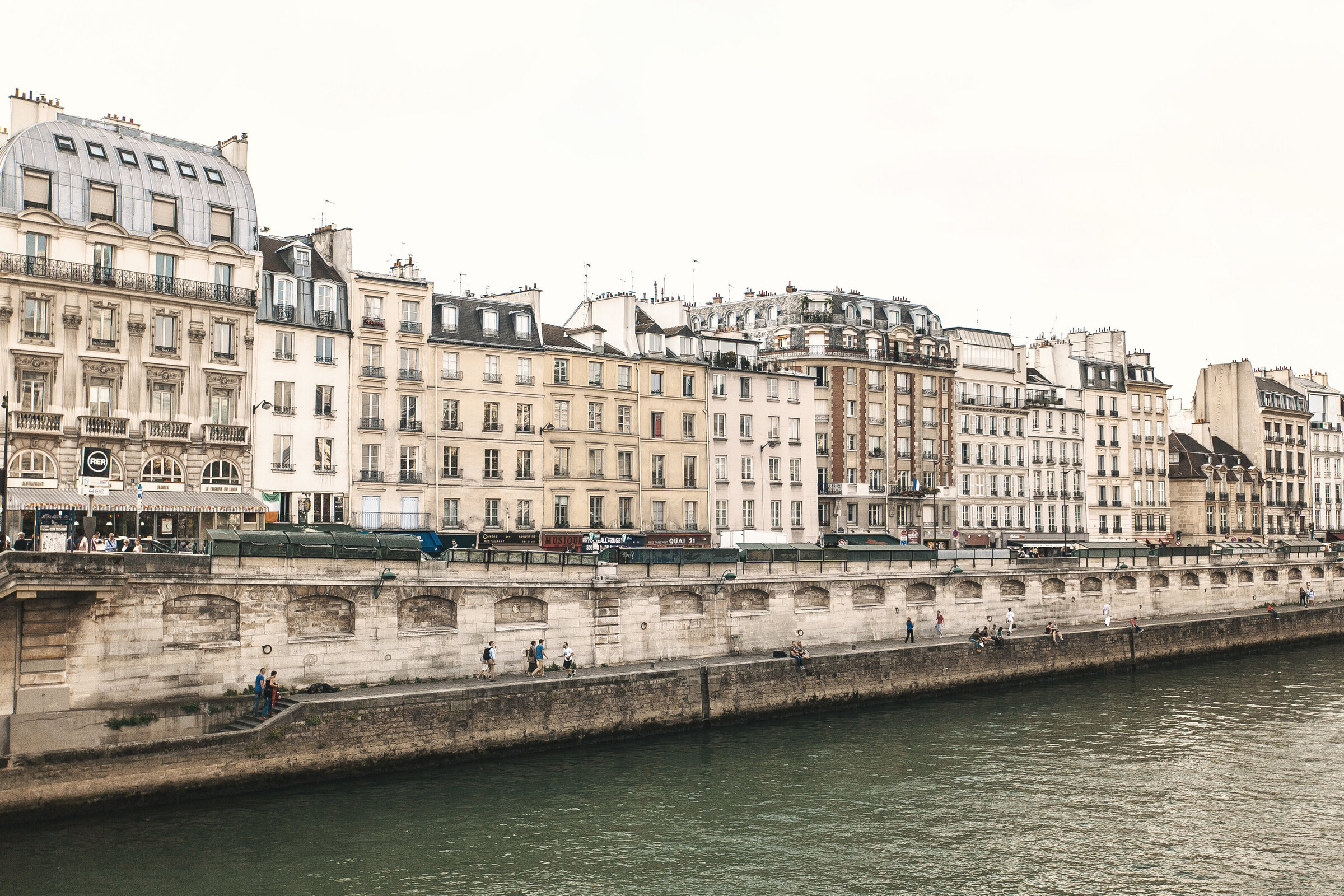 Quai des Grands Augustins