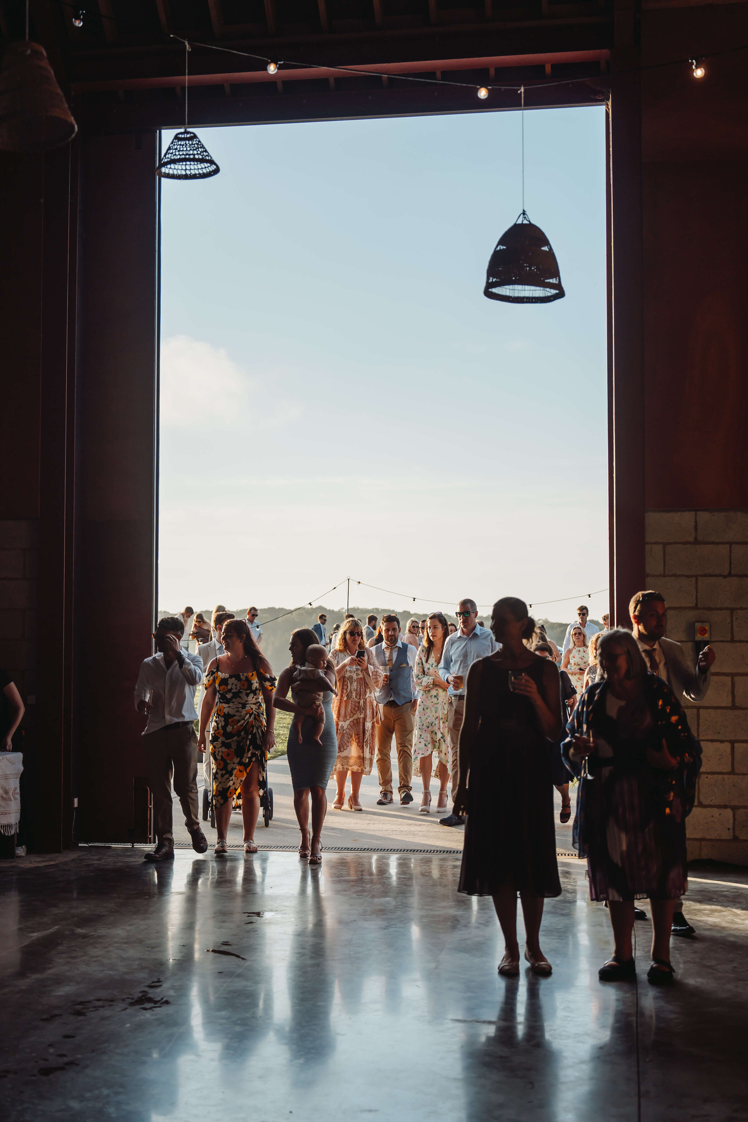 barn-wedding-guests-terivphotography-wedding-photographer