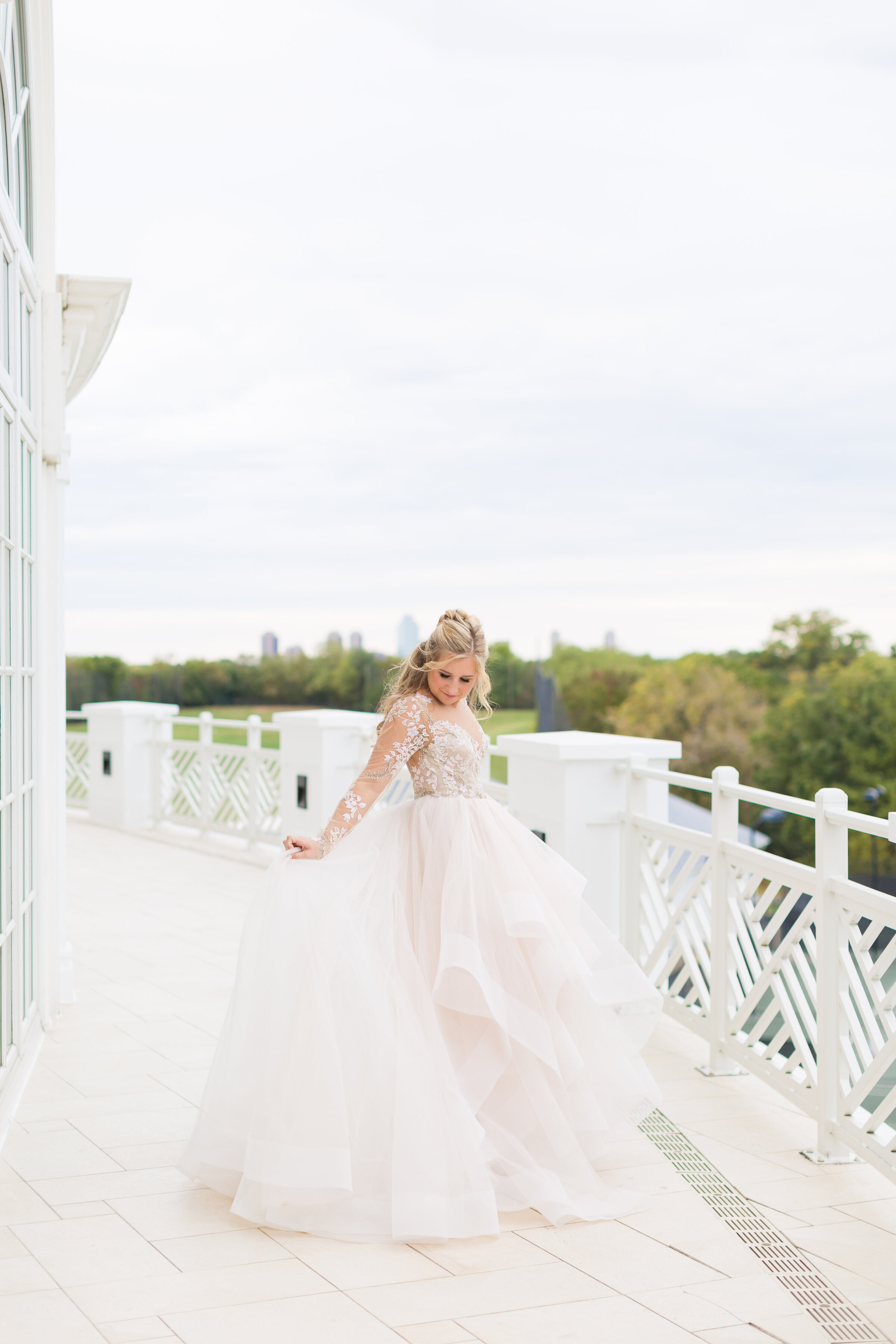 kirbykphotography_hayleypaigeweddingdress-1-2