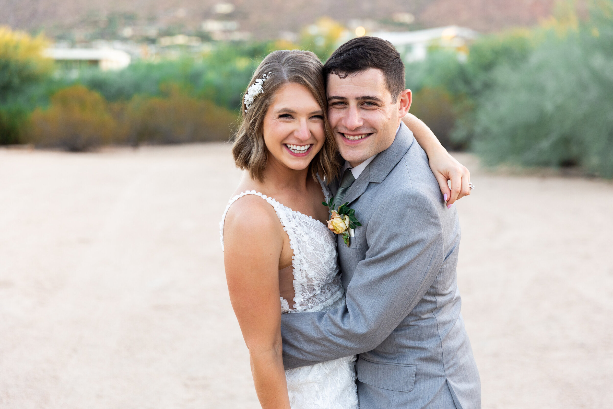 Karlie Colleen Photography - Emily & Mike - Wedding Sneak Peek - El Chorro - Arizona - Revel Wedding Co-334