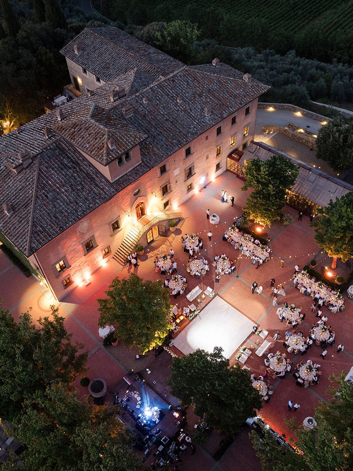 borgo_di_vignamaggio_A&J_wedding_drone