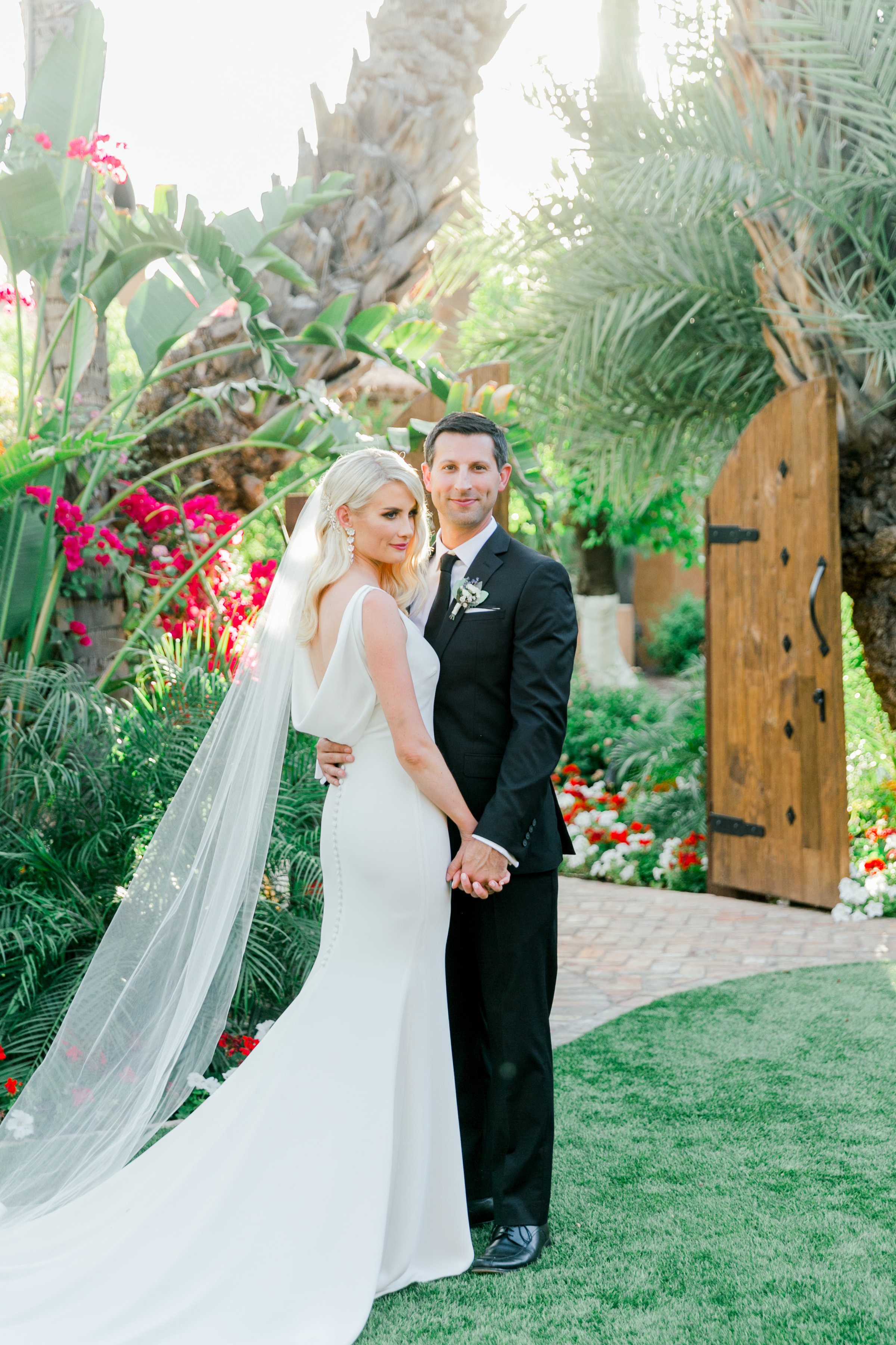 Karlie Colleen Photography - Arizona Wedding - Royal Palms Resort- Alex & Alex-127