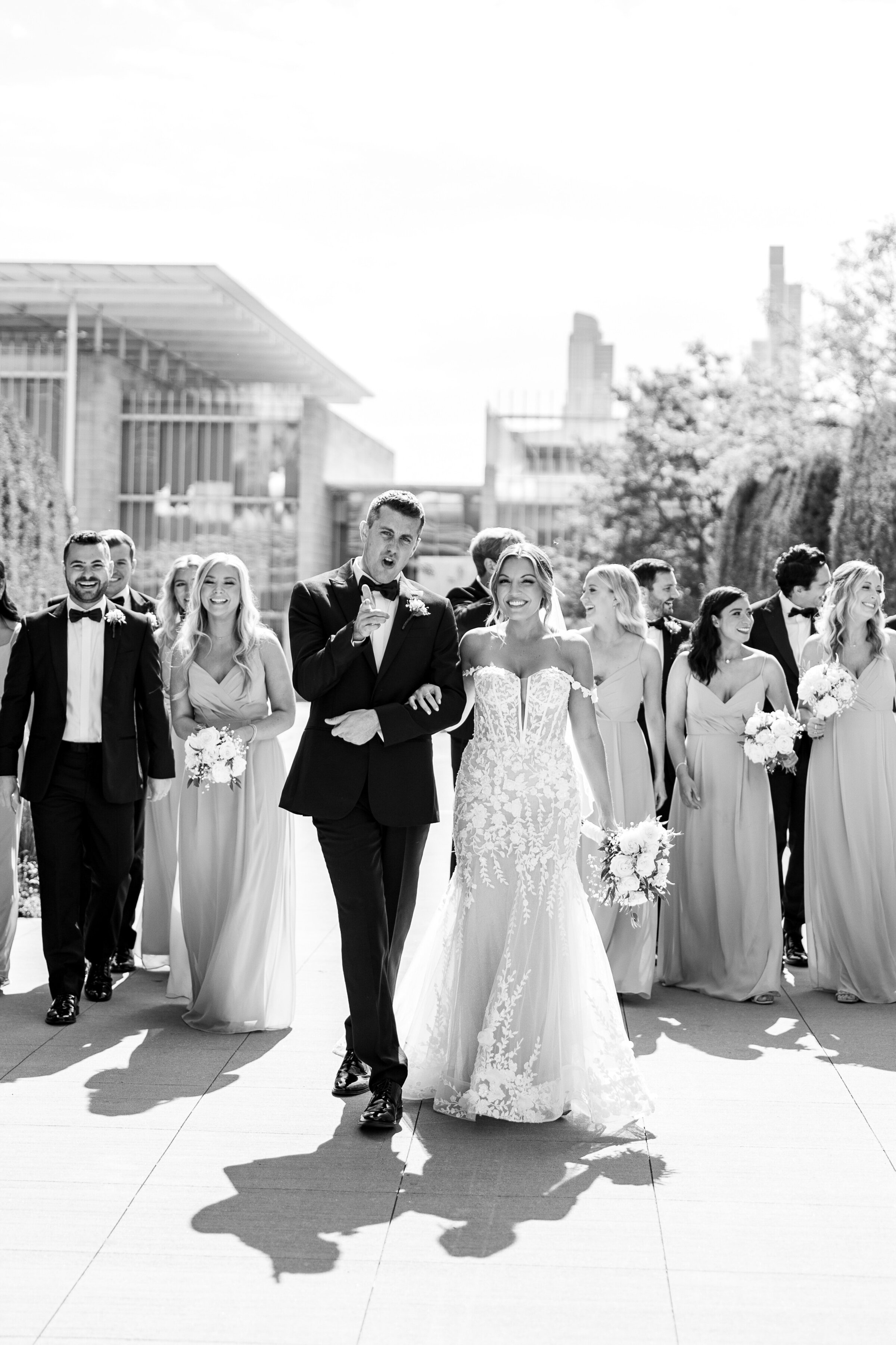 stunning-classic-wedding-in-chicago-at-sears-tower-49