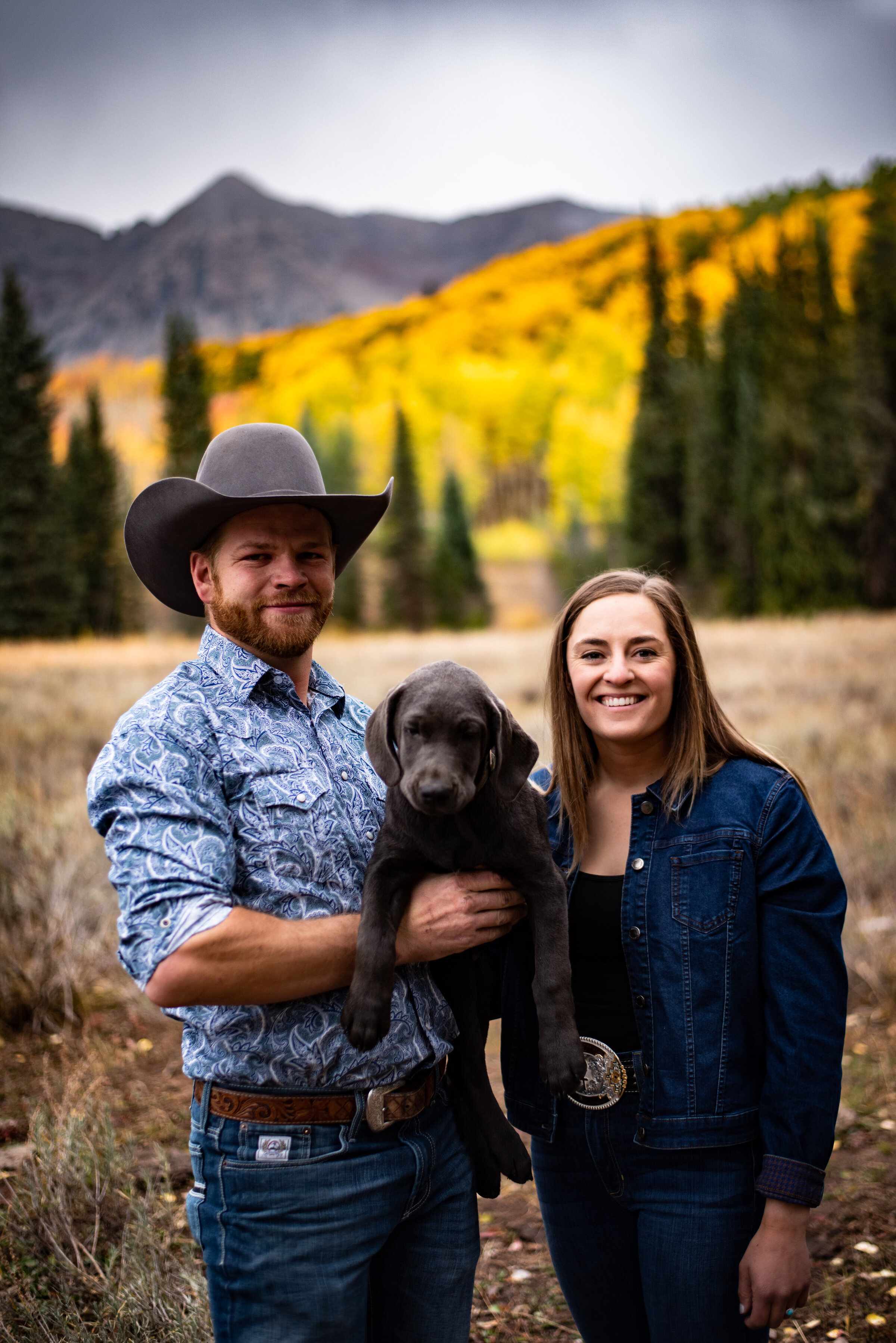 Autumn engagement session with puppy