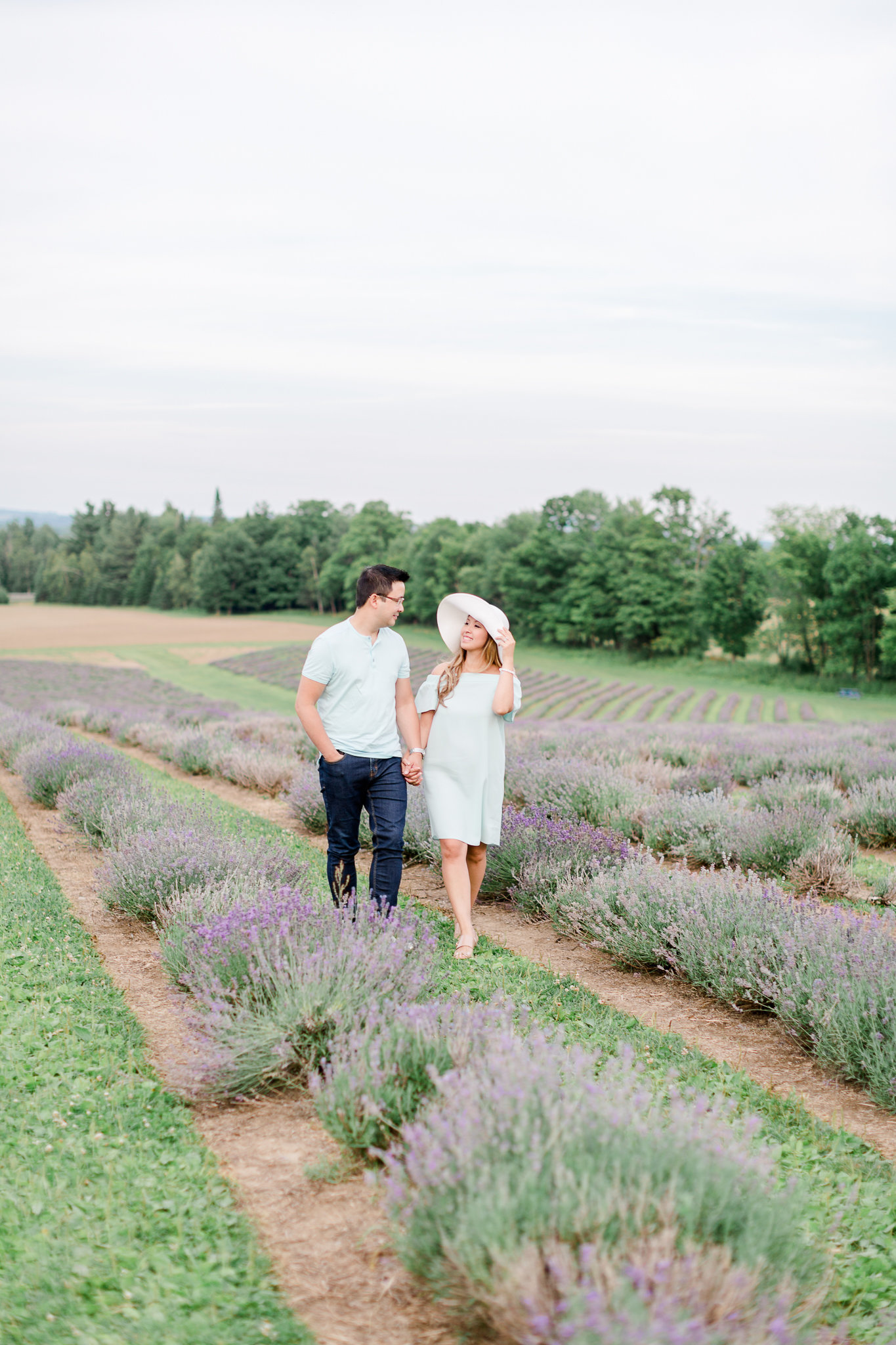 photographe-seance-anniversaire-de-mariage-champs-de-lavande-lisa-renault-photographie-wedding-anniversary-session-montreal-photographer-11