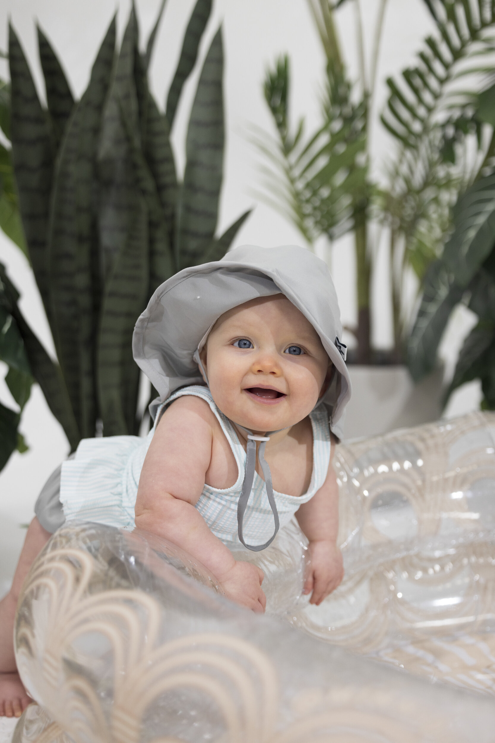 003TinyTwinkleSPRINGSunhatSwimDiaperFullyAlivePhotography2023web