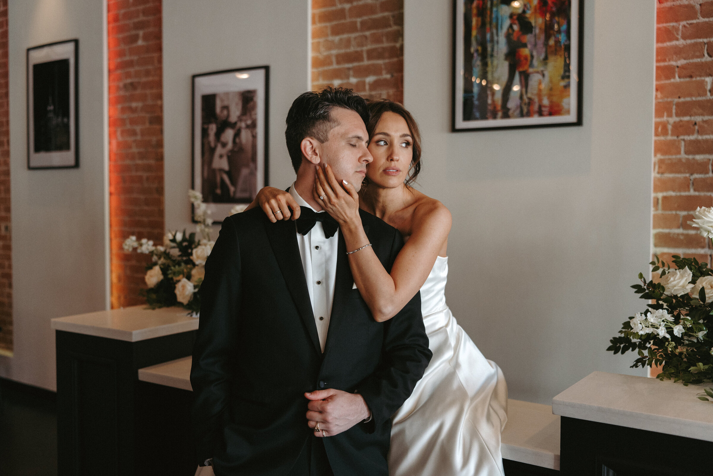 soho63-wedding-venue-bride-and-groom-cocktail-hour