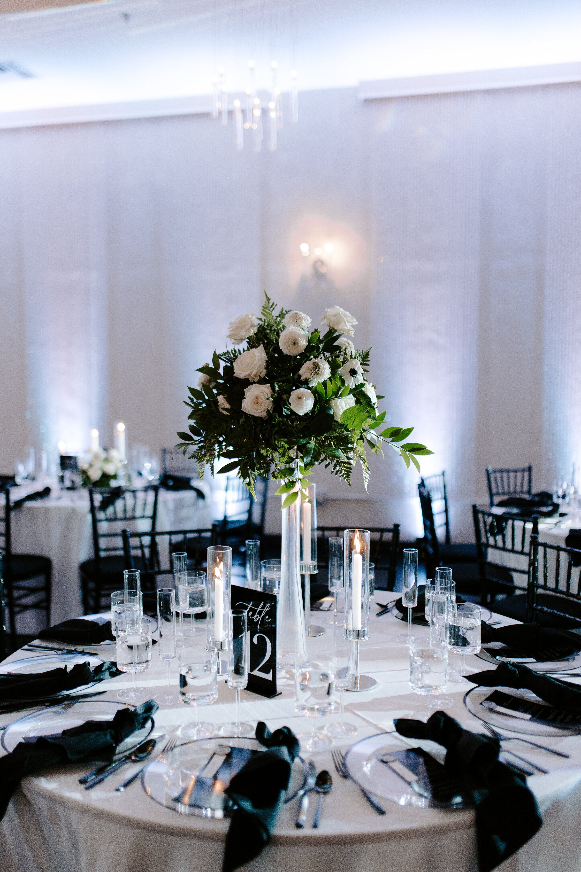 soho63-phoenix-wedding-venue-reception-space-black-and-white-modern