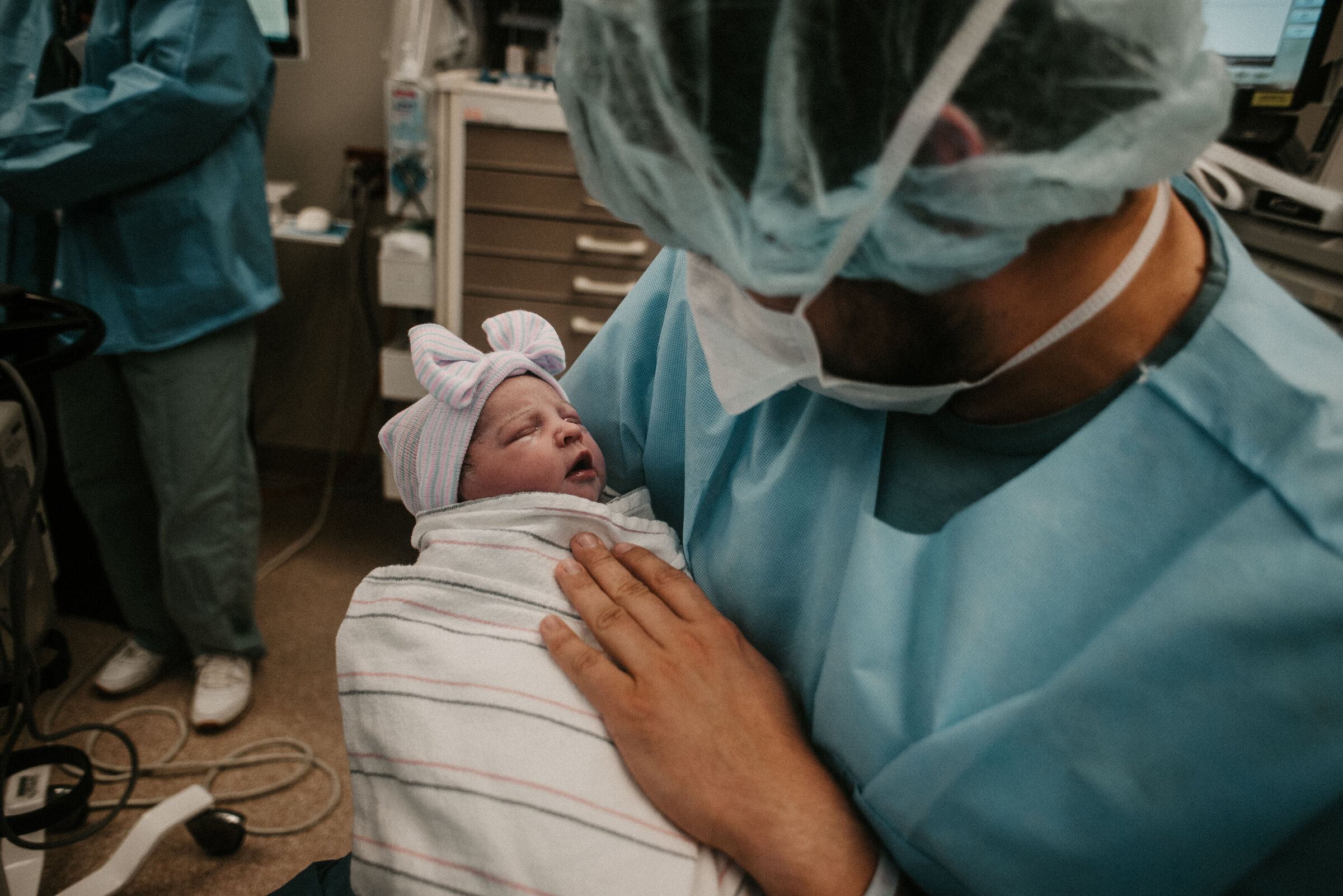 ocala-csection-birth-photographer (20)