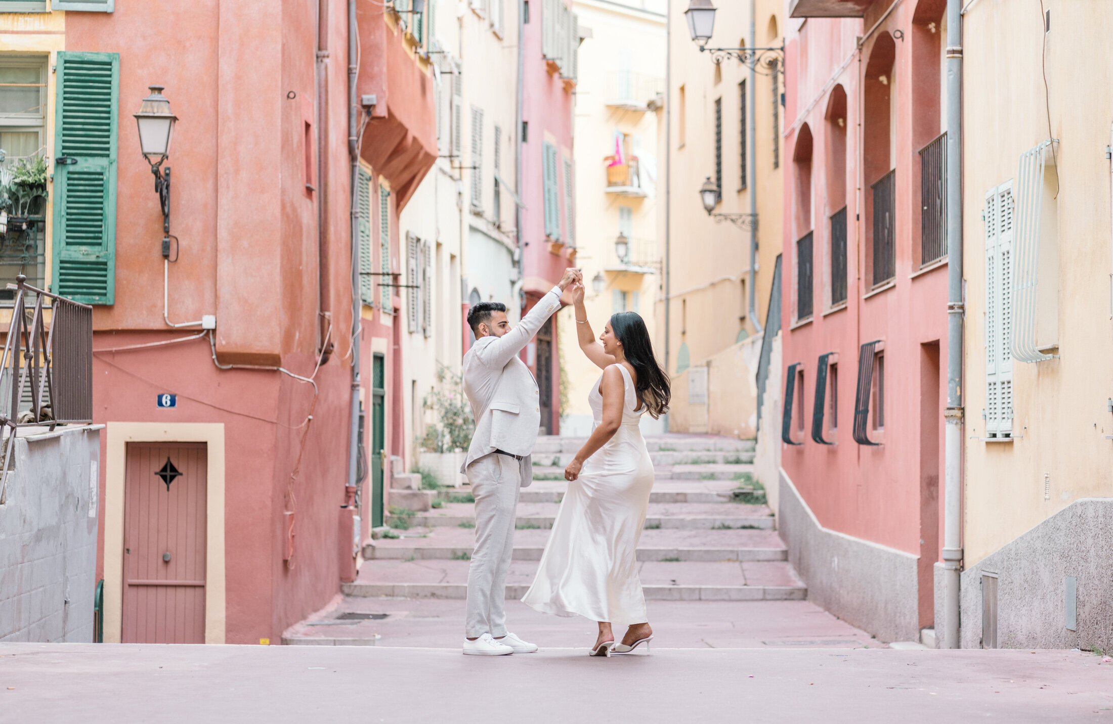 light bright and white engagement session for indian couple in nice france-184