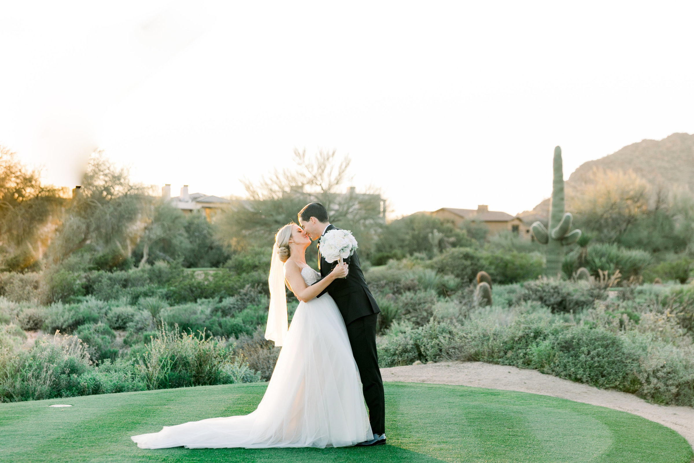 Karlie Colleen Photography - Arizona Wedding at The Troon Scottsdale Country Club - Paige & Shane -697