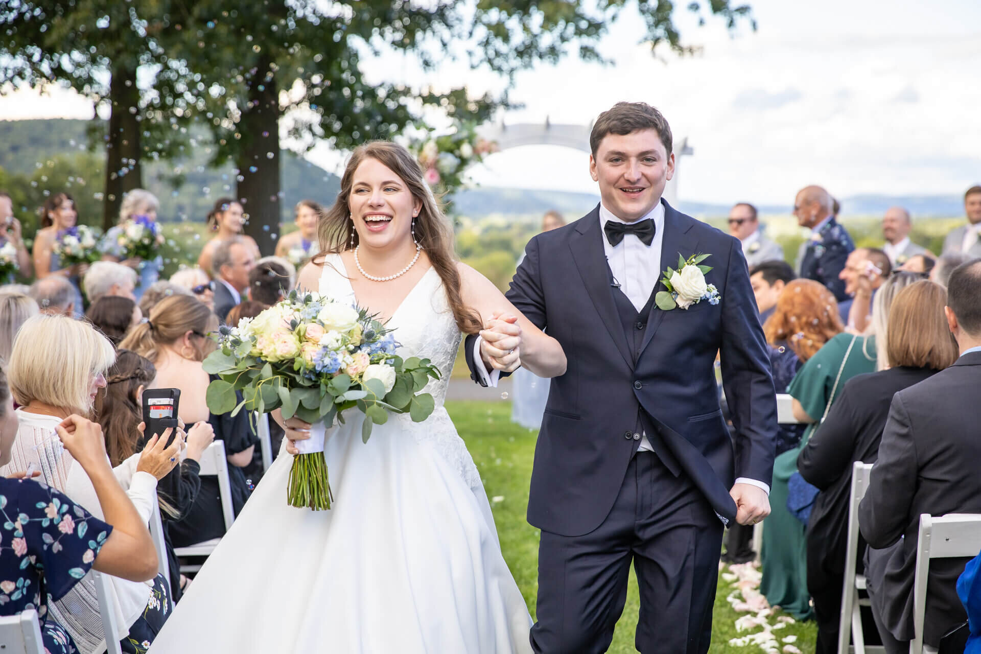 Binghamton-Wedding-Photographer-Tioga-Downs-Golf-Course-Celebration-Recessional
