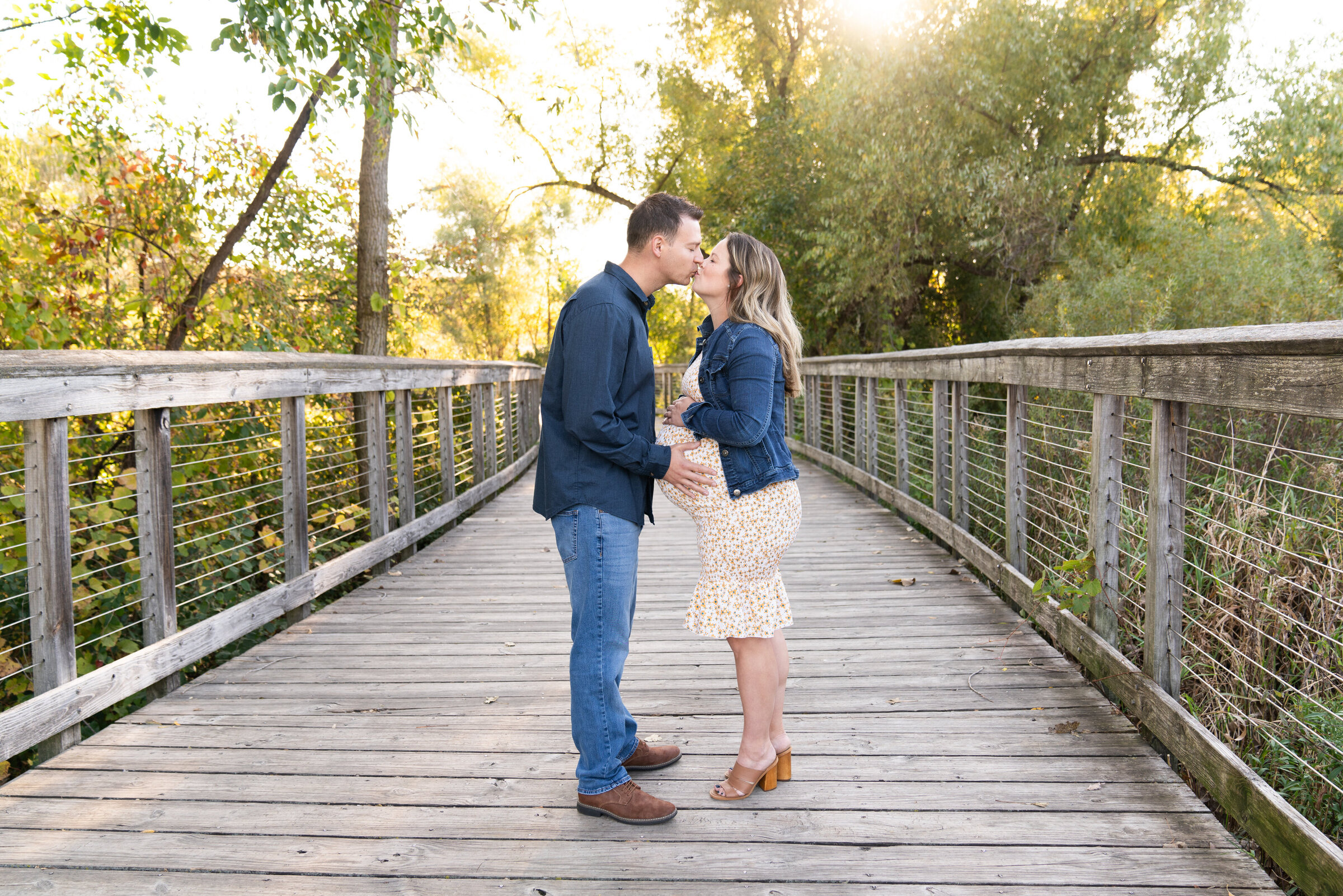 Couple maternity photo ideas
