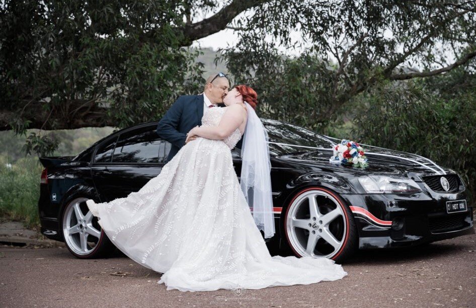 commodore-chauffeur-perth-weddings
