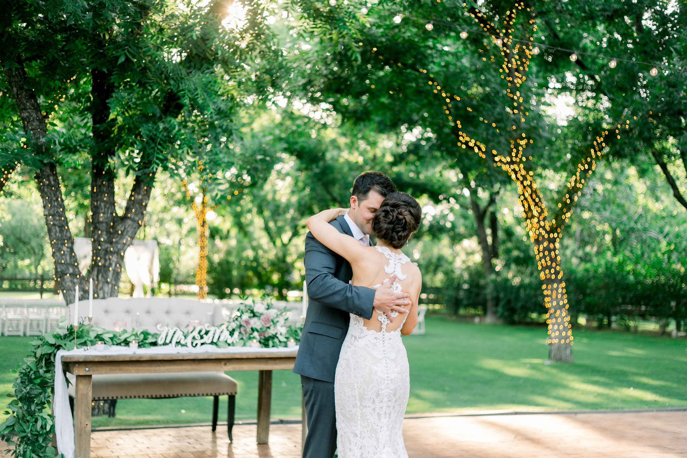 Karlie Colleen Photography - Venue At The Grove - Arizona Wedding - Maggie & Grant -98