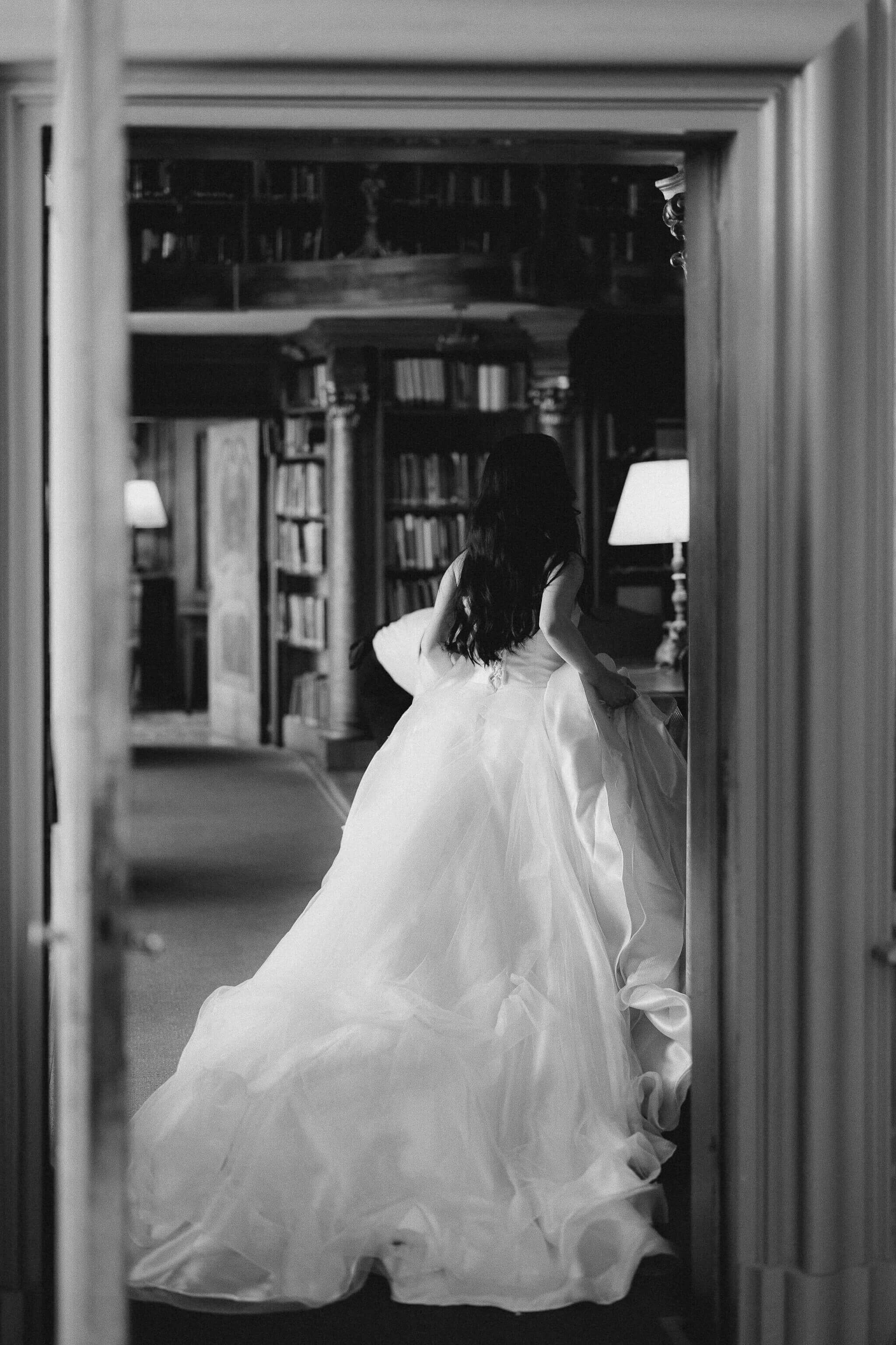 Wedding at Schloss Leopoldskron, Salzburg | Luxury Wedding Photography