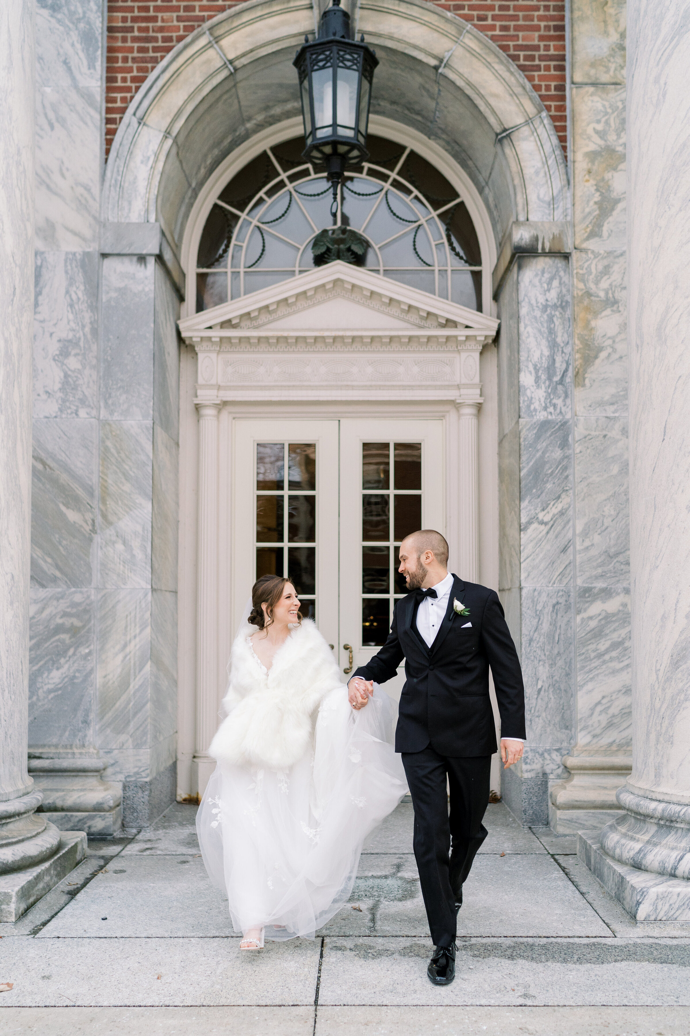 Acclaimed Michigan Photographer specializing in Luxury Weddings & Portraits