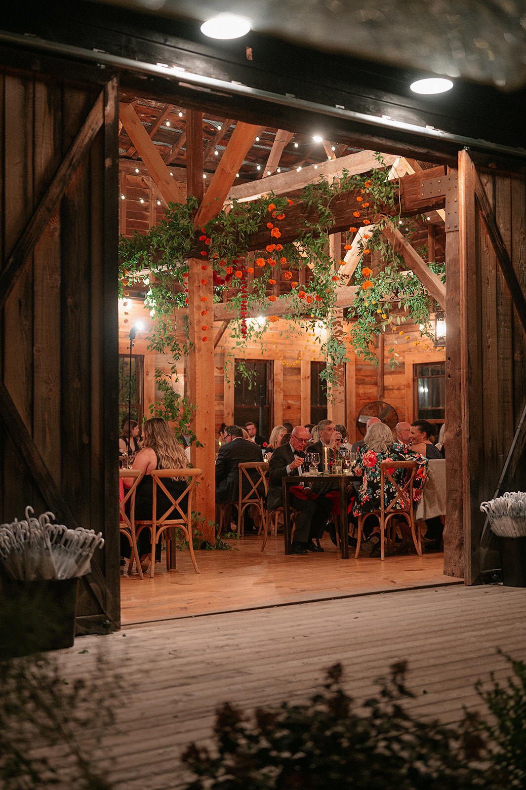 Hudson-Valley-Wedding-Planner-Canvas-Weddings-Barn-Wedding-with-Hanging-Florals-03