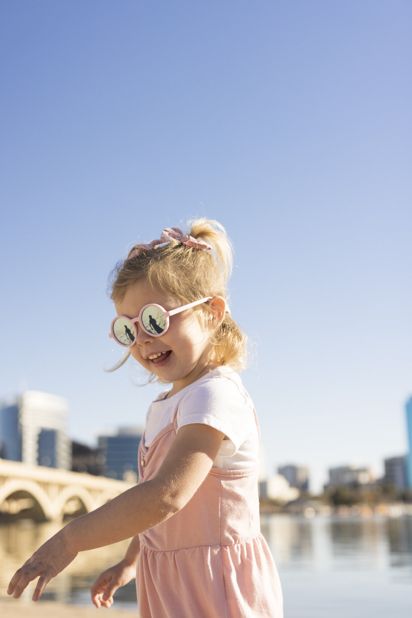 008TinyTwinkleToddlerSunglassesFullyAlivePhotography2024web