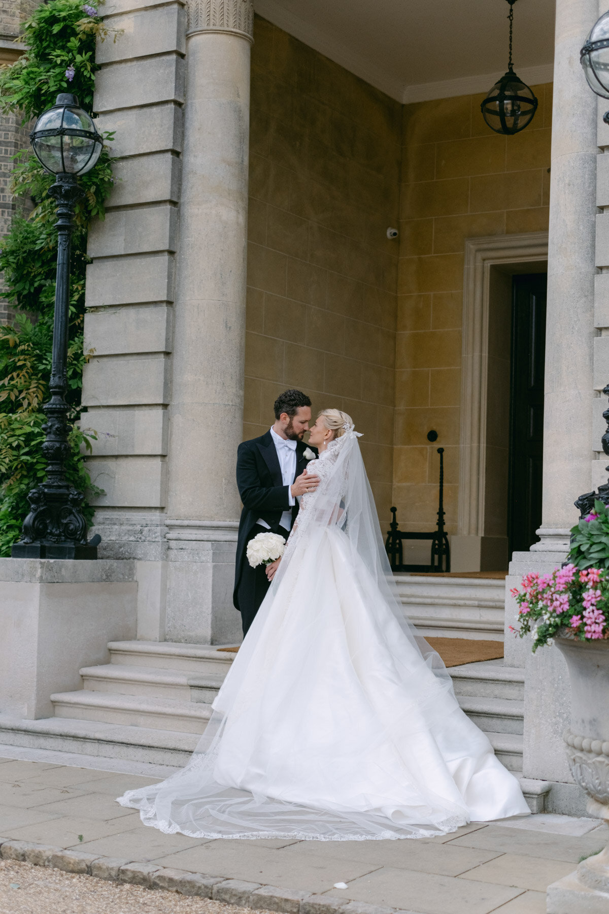 Top UK wedding photographers Charlotte Wise-341