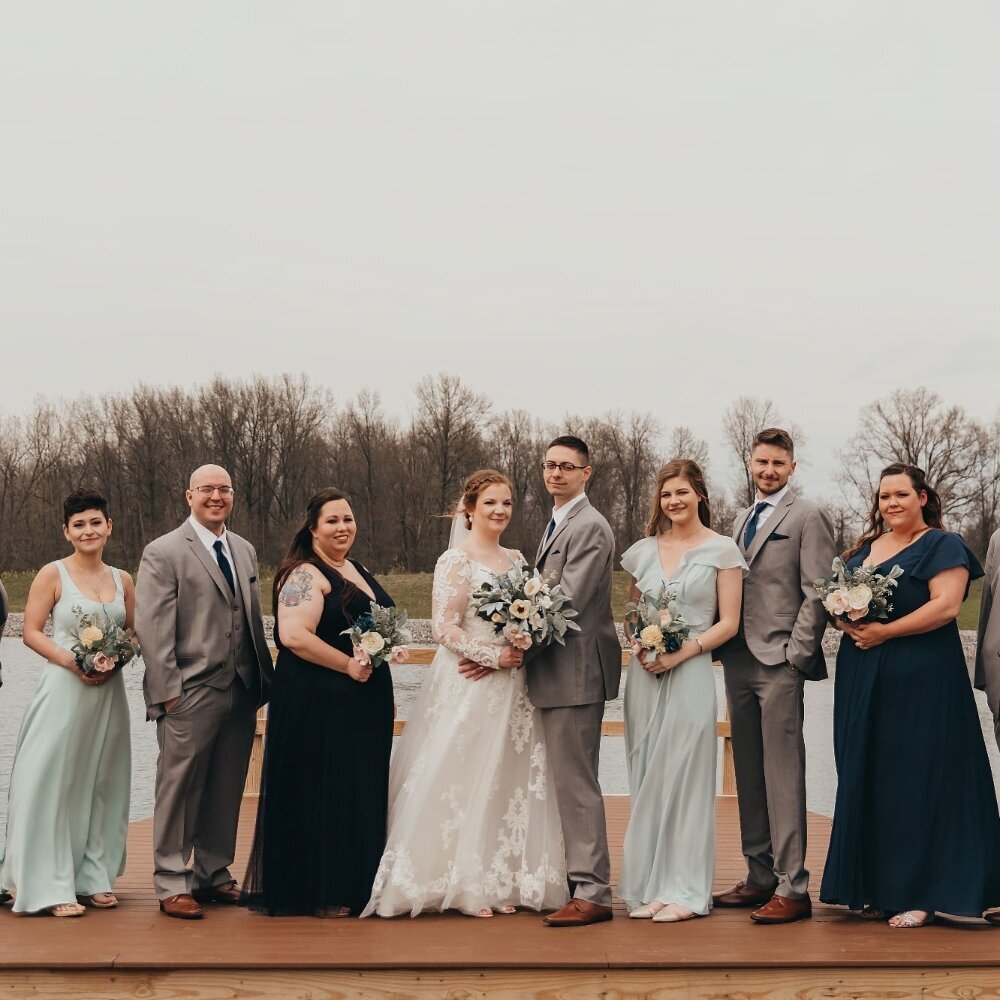 large-bridal-party-ohio-wedding-cropped