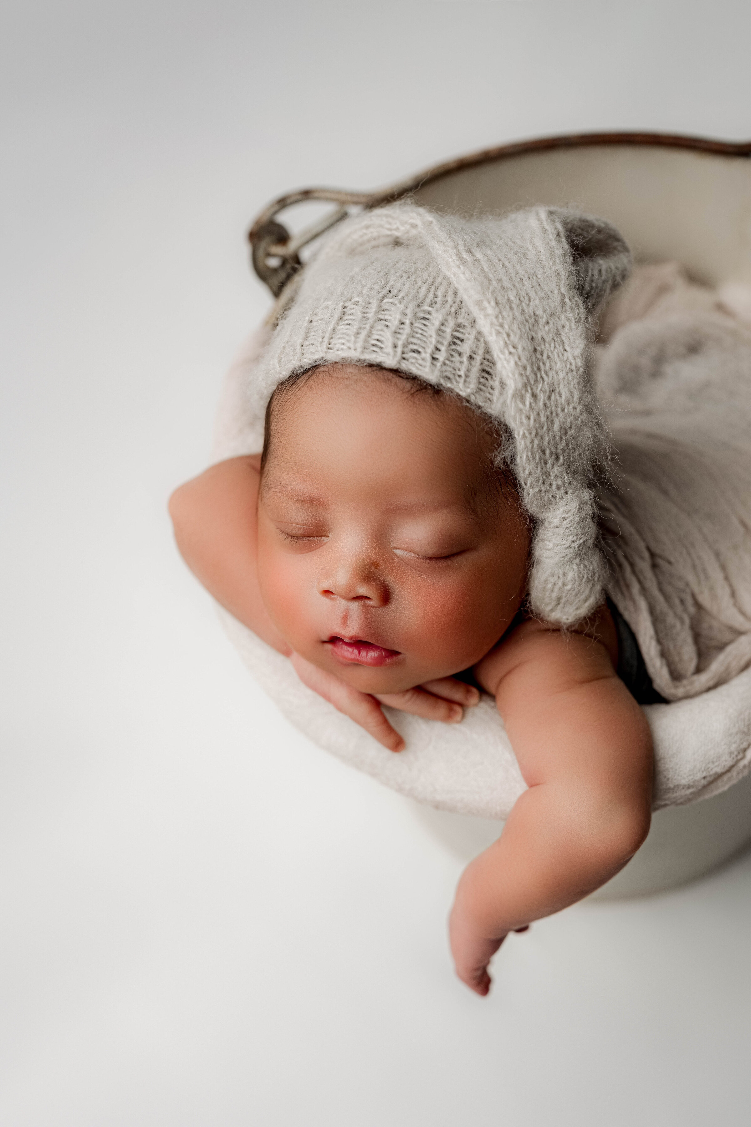 Grayson-newborn-nicso studio-charlotte-34