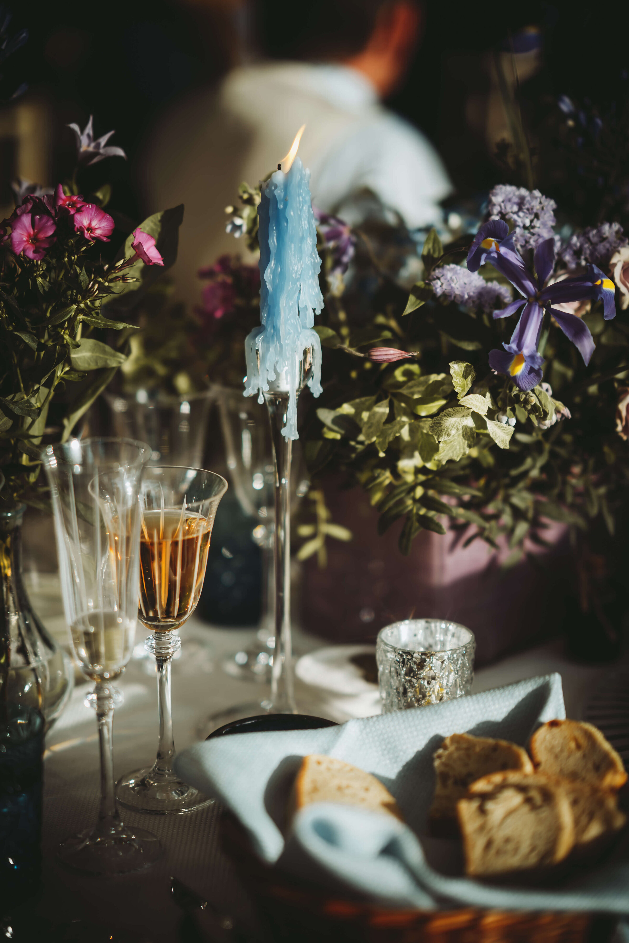 wedding-breakfast-candle-marquee-sussex