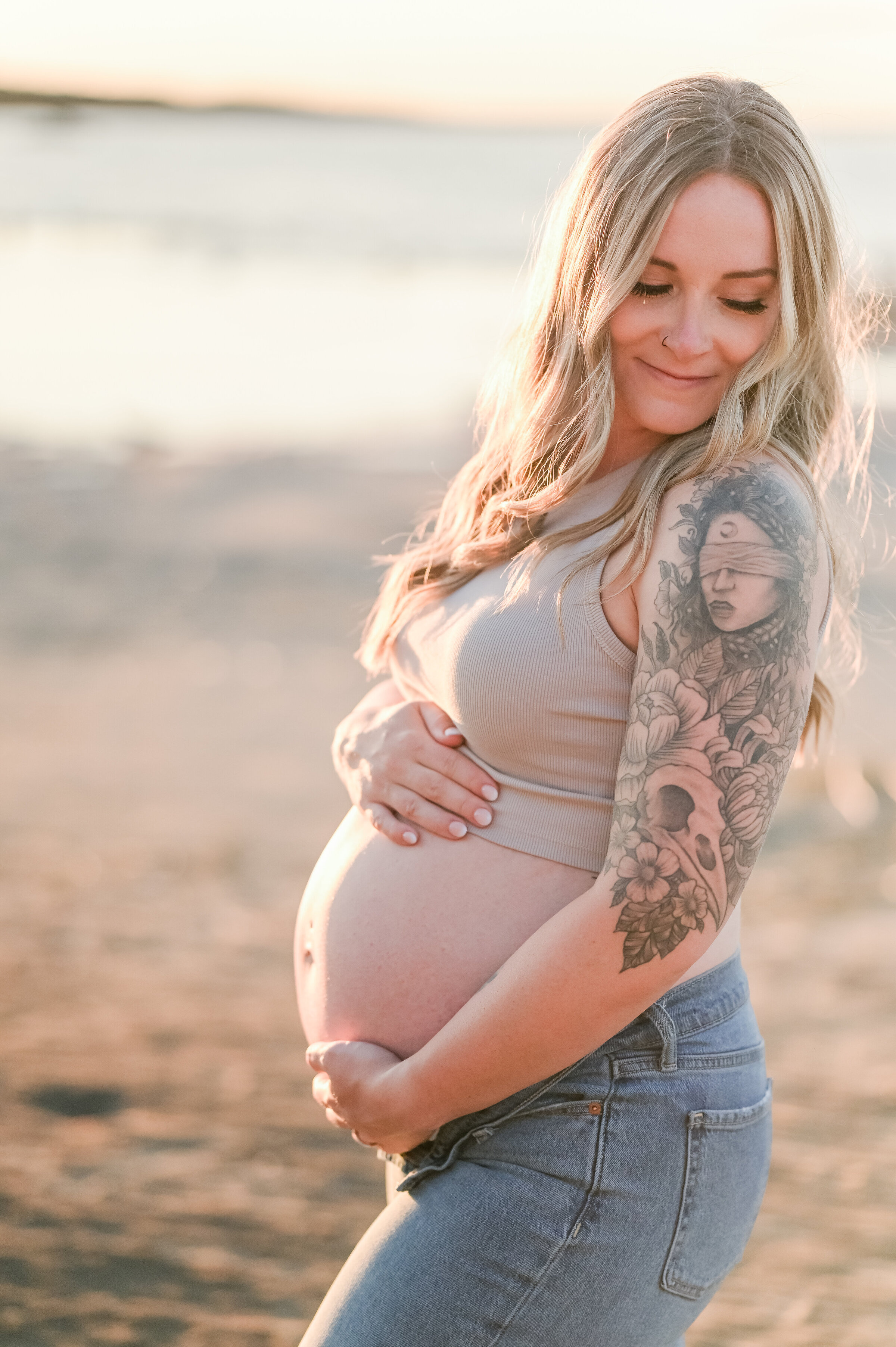 Beach Maternity Photoshoot