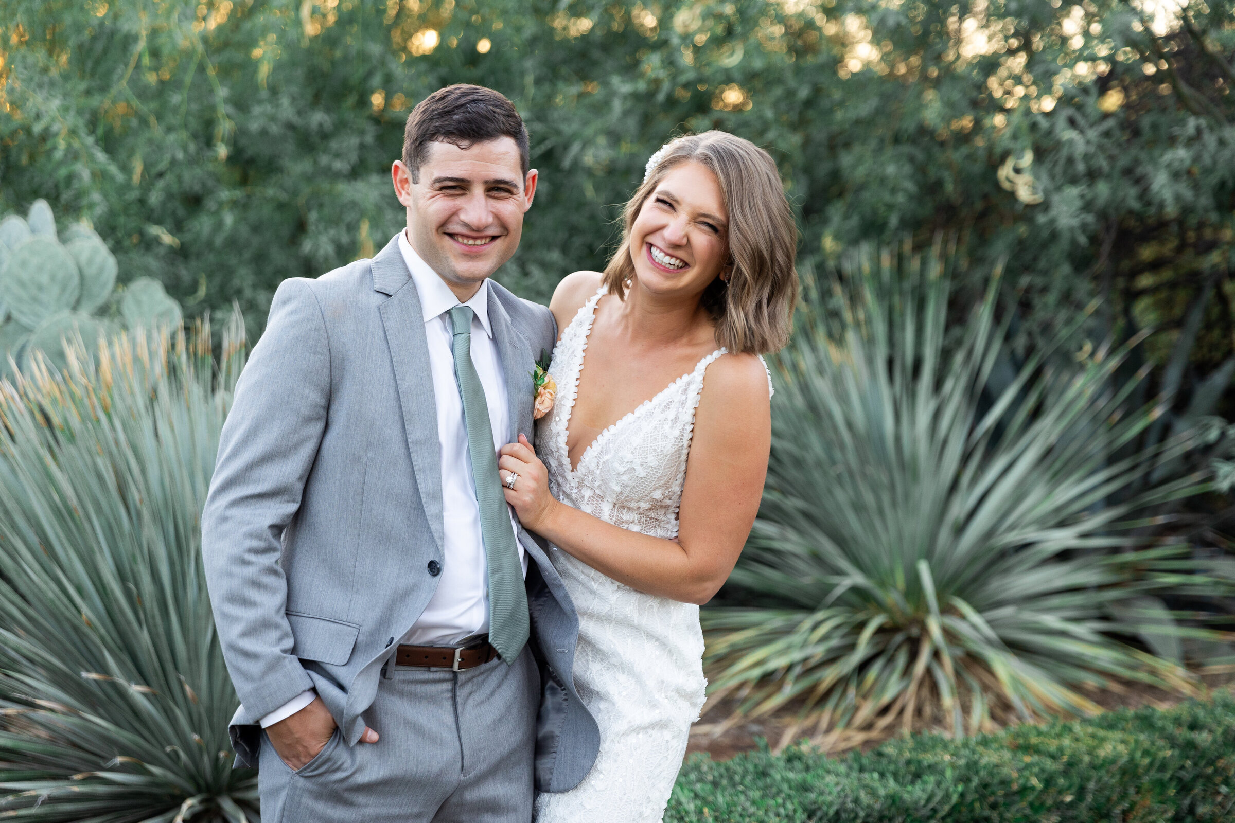 Karlie Colleen Photography - Emily & Mike - Wedding Sneak Peek - El Chorro - Arizona - Revel Wedding Co-320