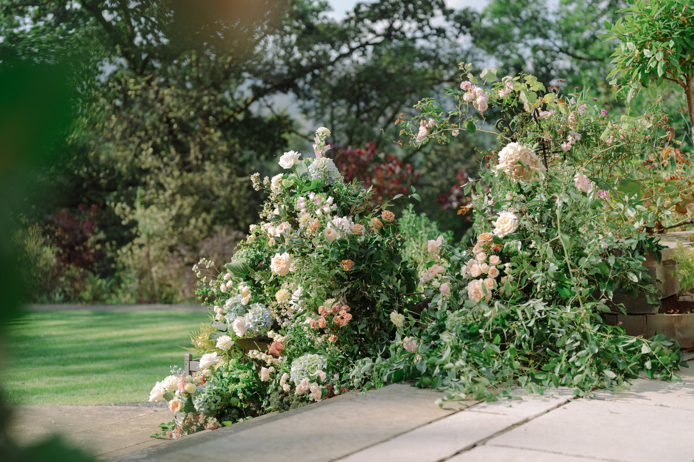 Luxury UK wedding florist