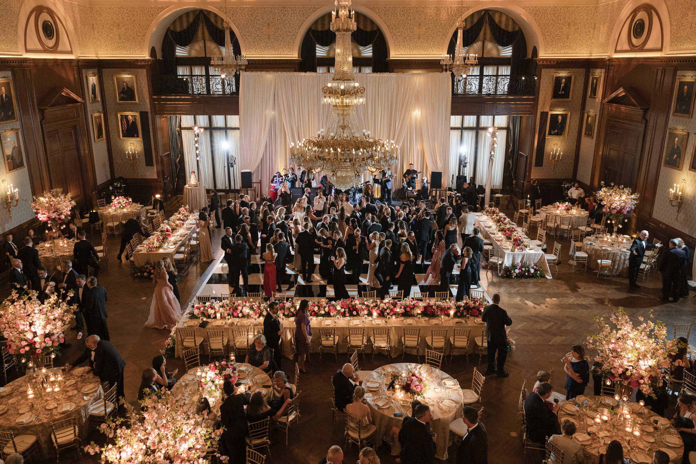 philadelphia-union-league-luxury-wedding-67