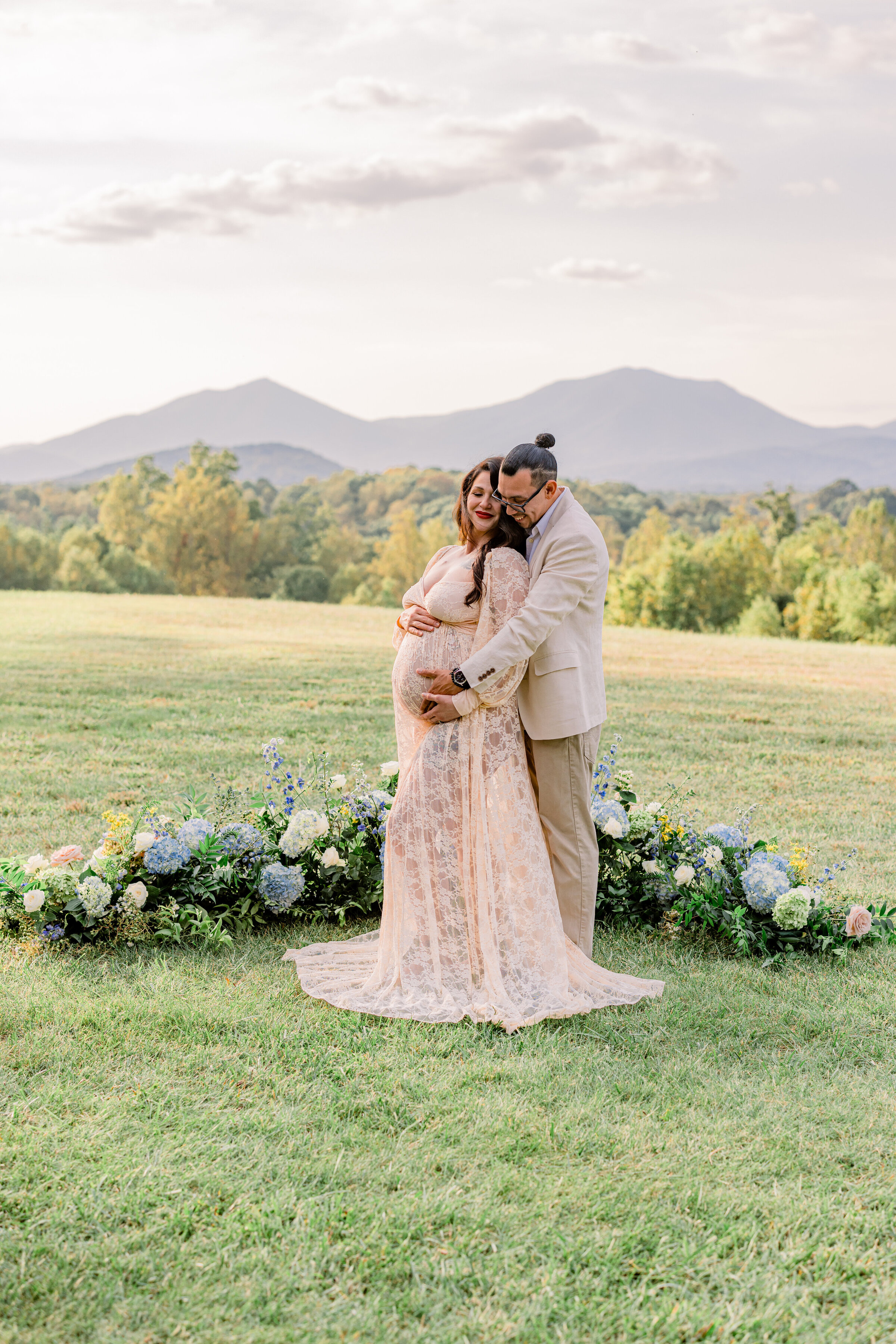 Maria & Luis - Floral Maternity Previews - Amative Creative -14