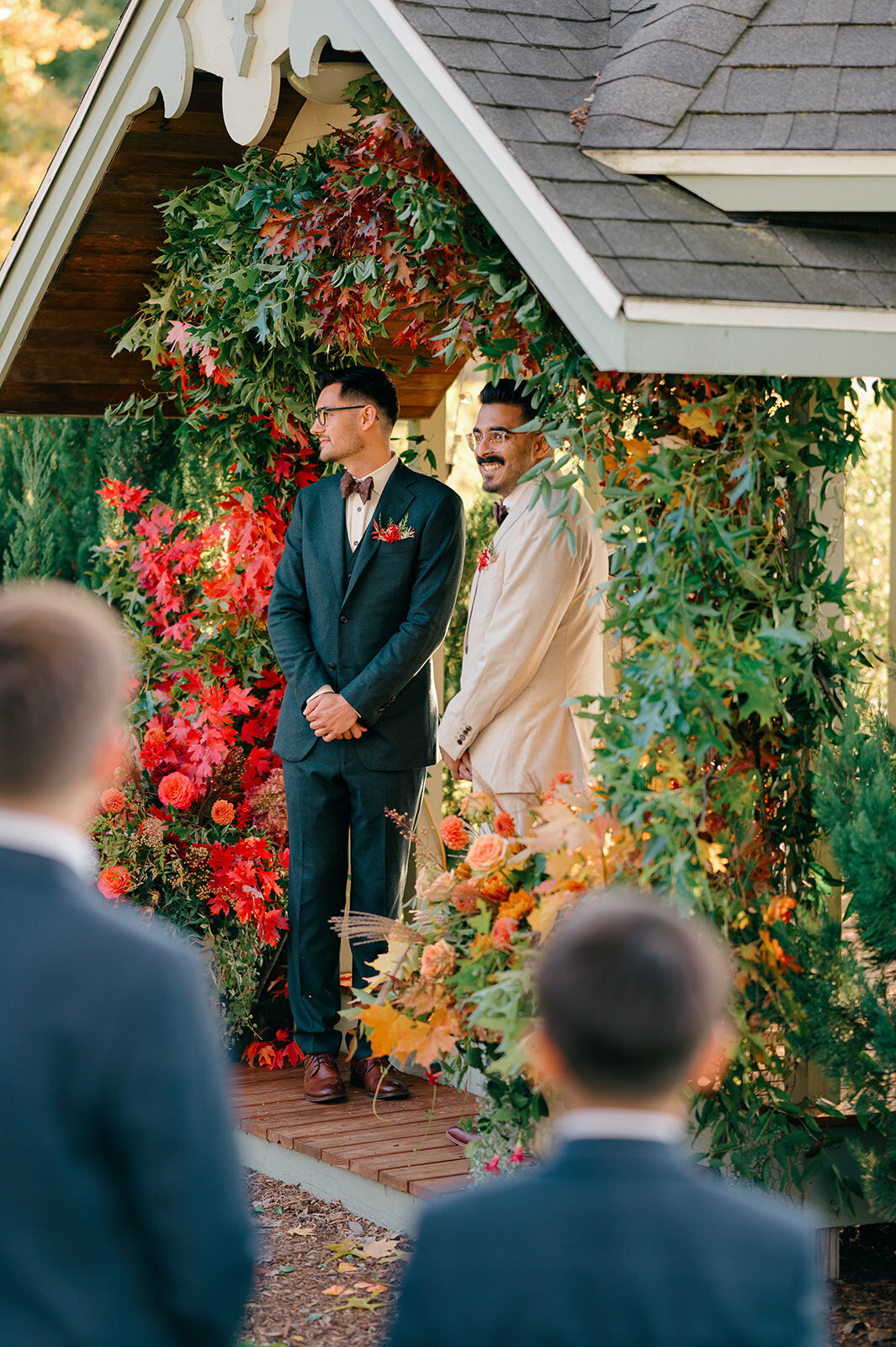 lgbtq friendly photographer for those who want stunning images and an amazing experience on their wedding day
