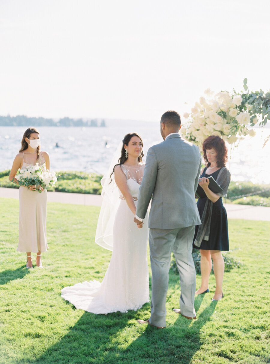 woodmark-hotel-wedding-ceremony