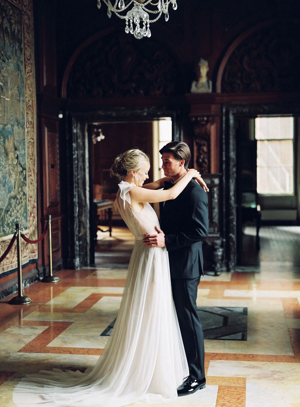 Wedding Sparrow _Anderson_House_DC_Fine Art Film Wedding Luxury Photographer Pam Barefoot Bride _Vicki_Grafton_Photography Luxury Destination DC.JPG4