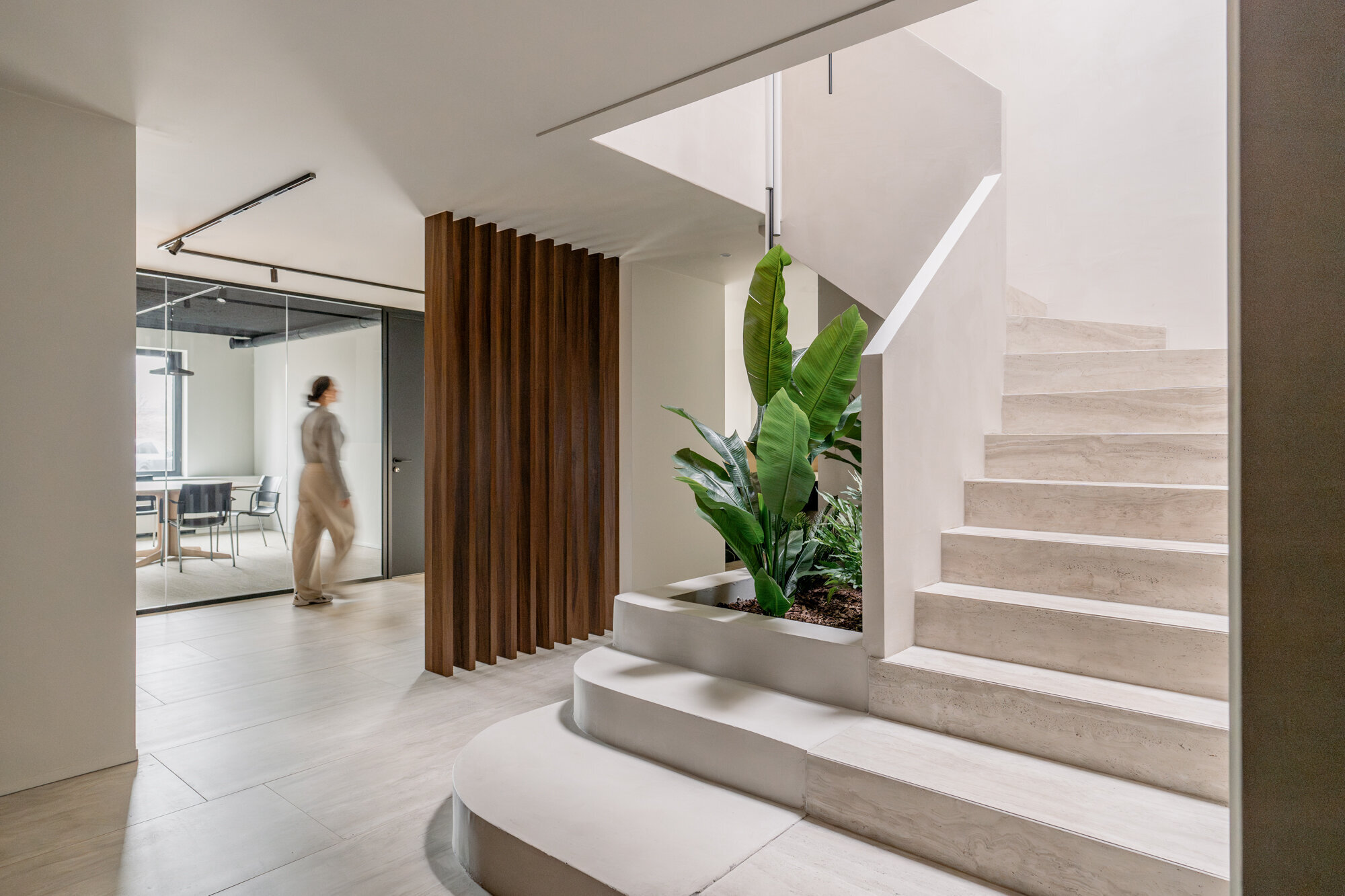 AST-ash studio-emergo-Hannelore Veelaert-A7404648-Verbeterd-NR-lo res