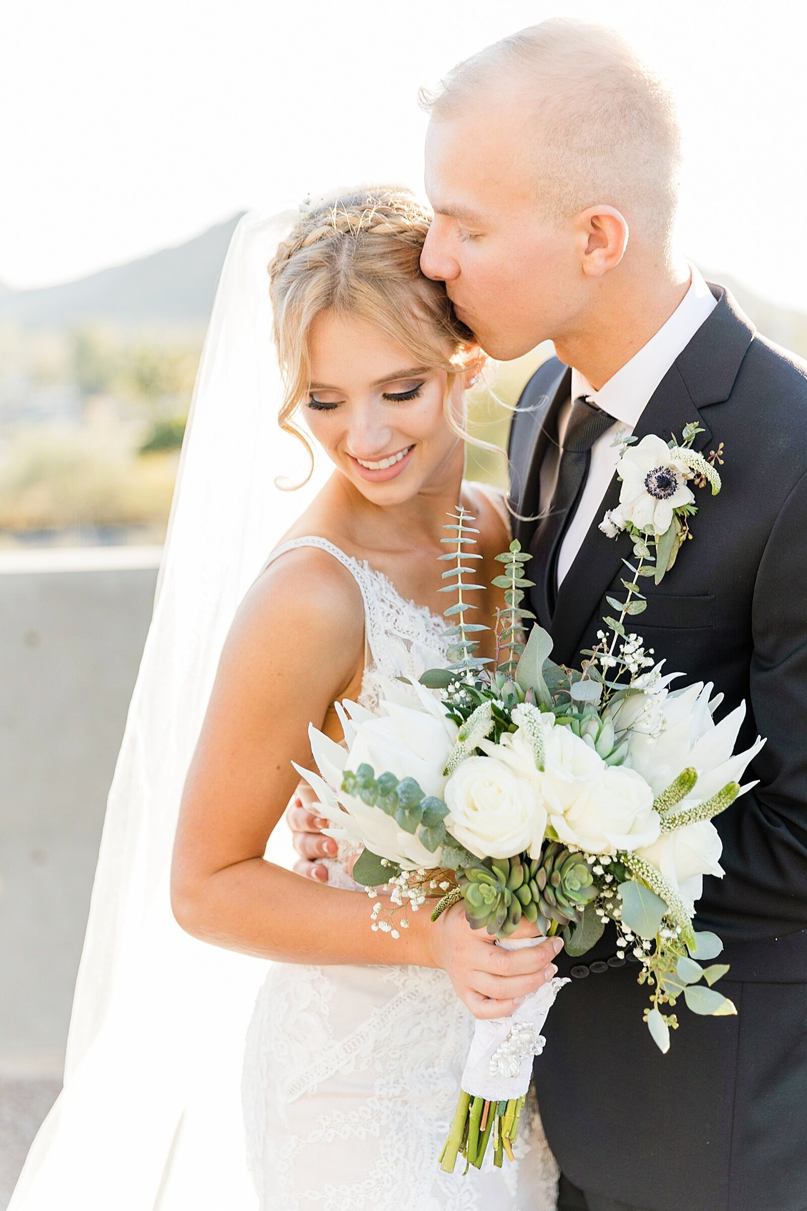 light bright happy airy scottsdale arizona wedding photographer_0018