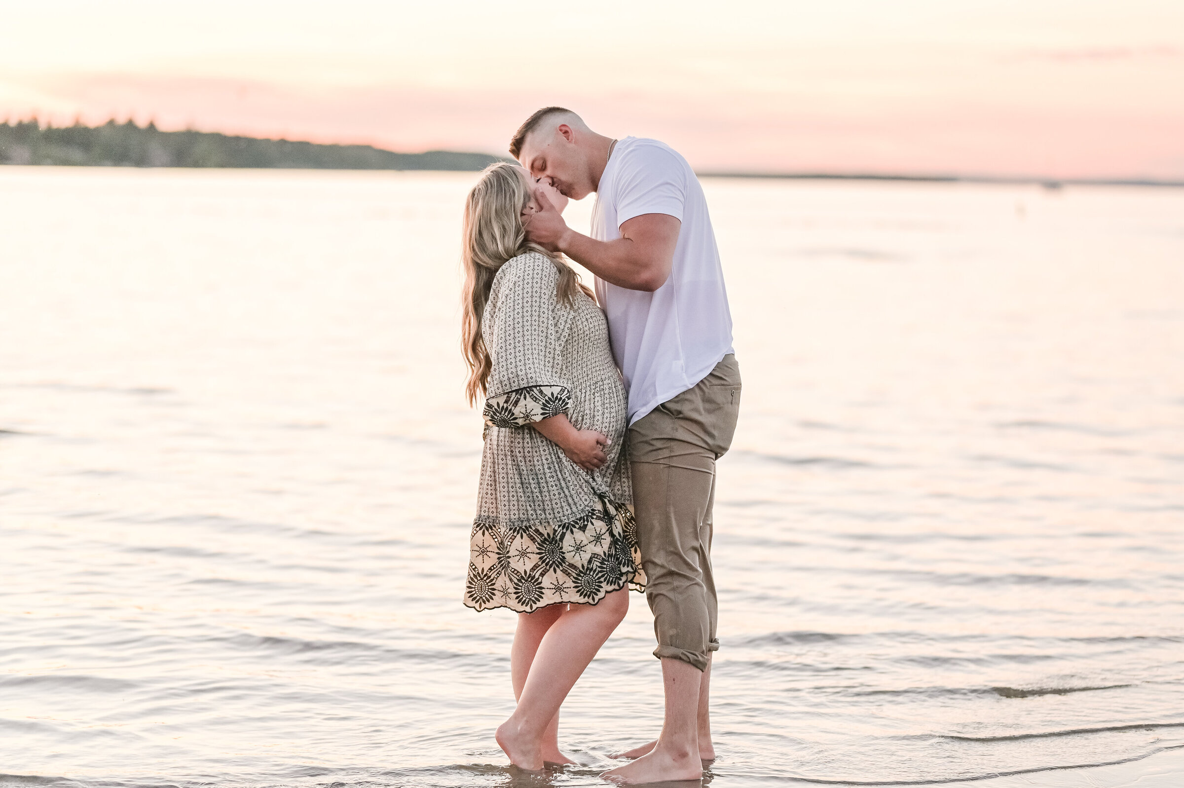 Beach Maternity Photoshoot