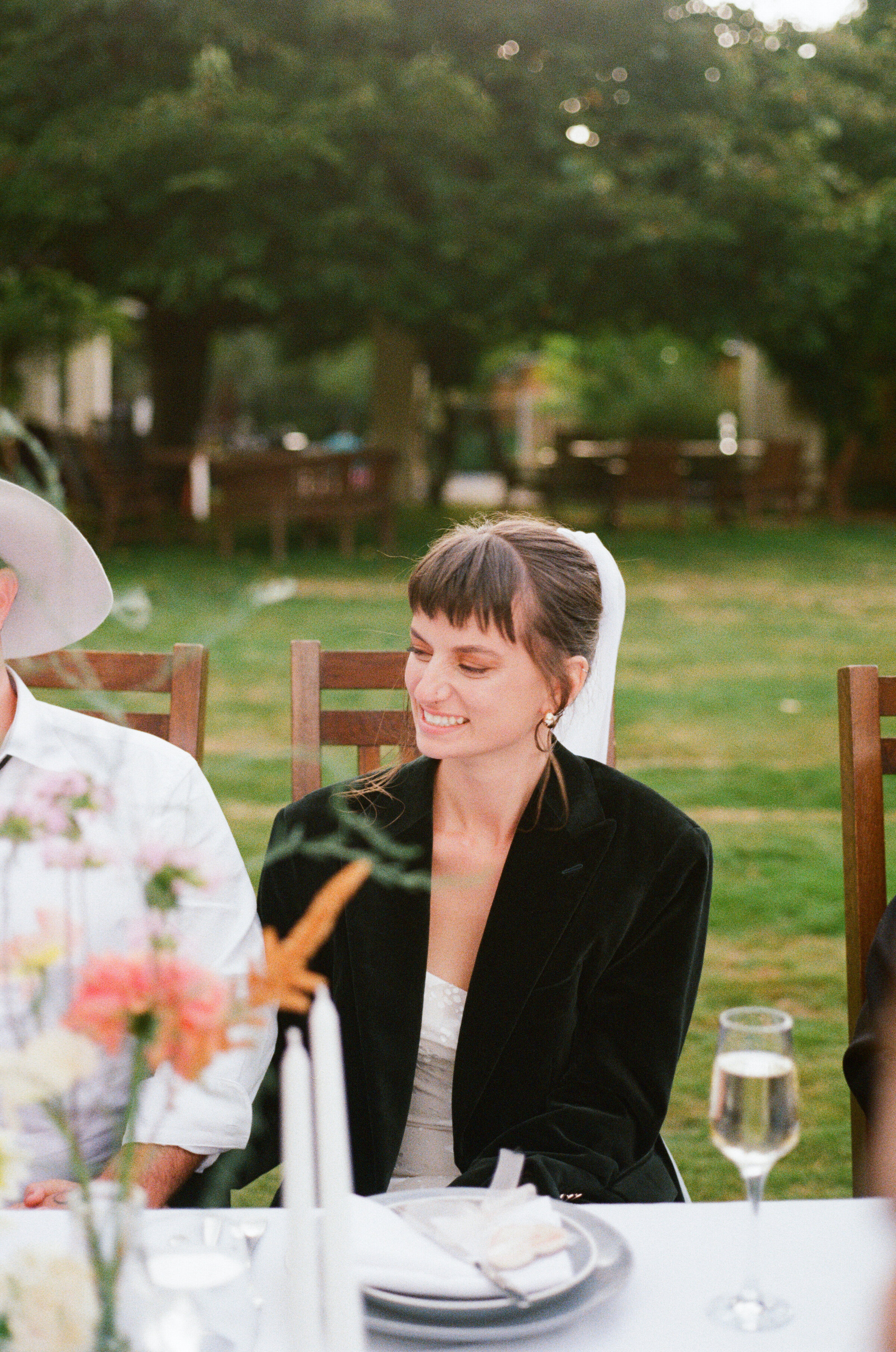 bride-waiting-for-dinner-at-manata-lodge