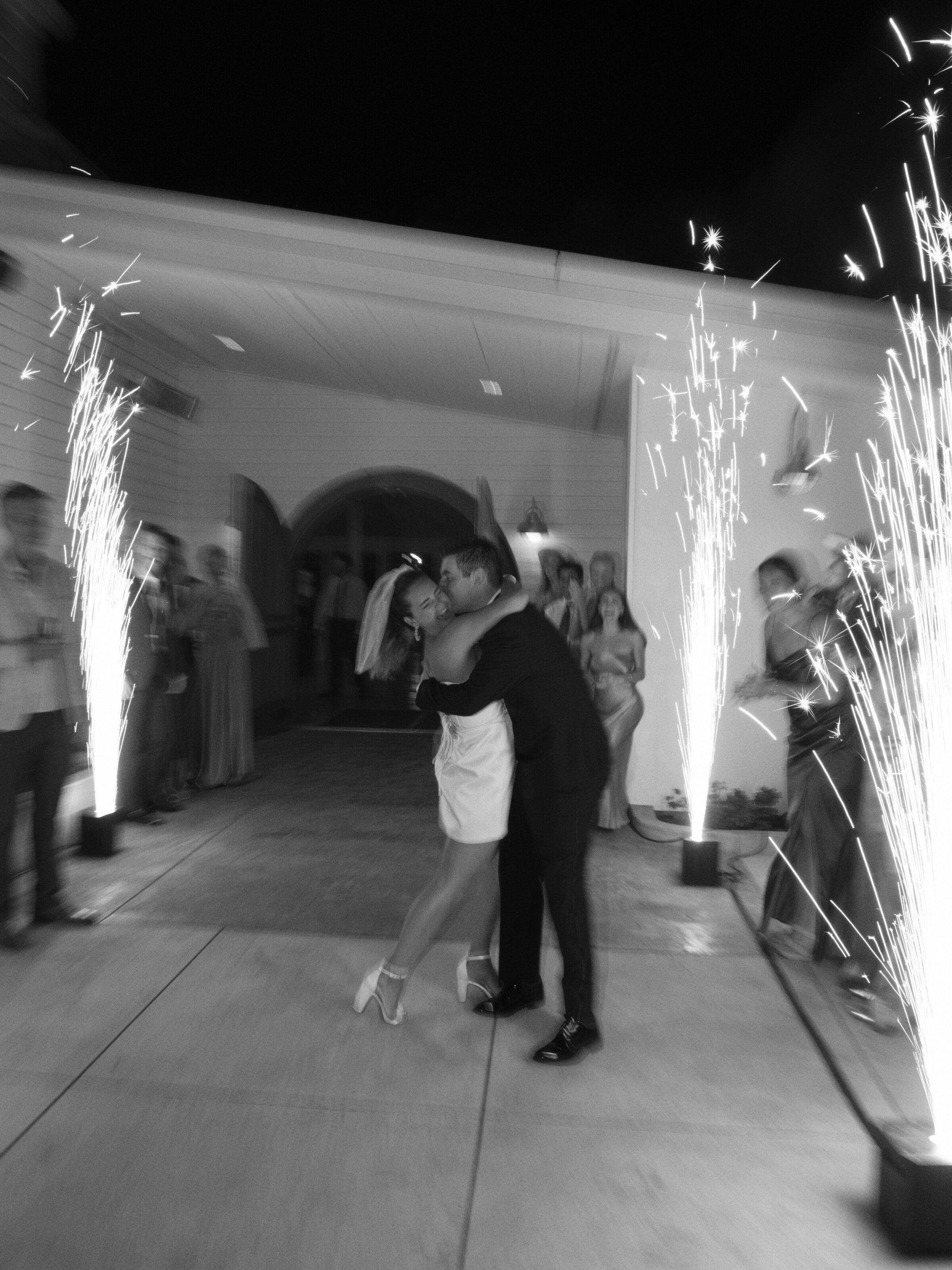 oswego-hills-vineyard-winery-wedding-photography-by-the-tenneys-20
