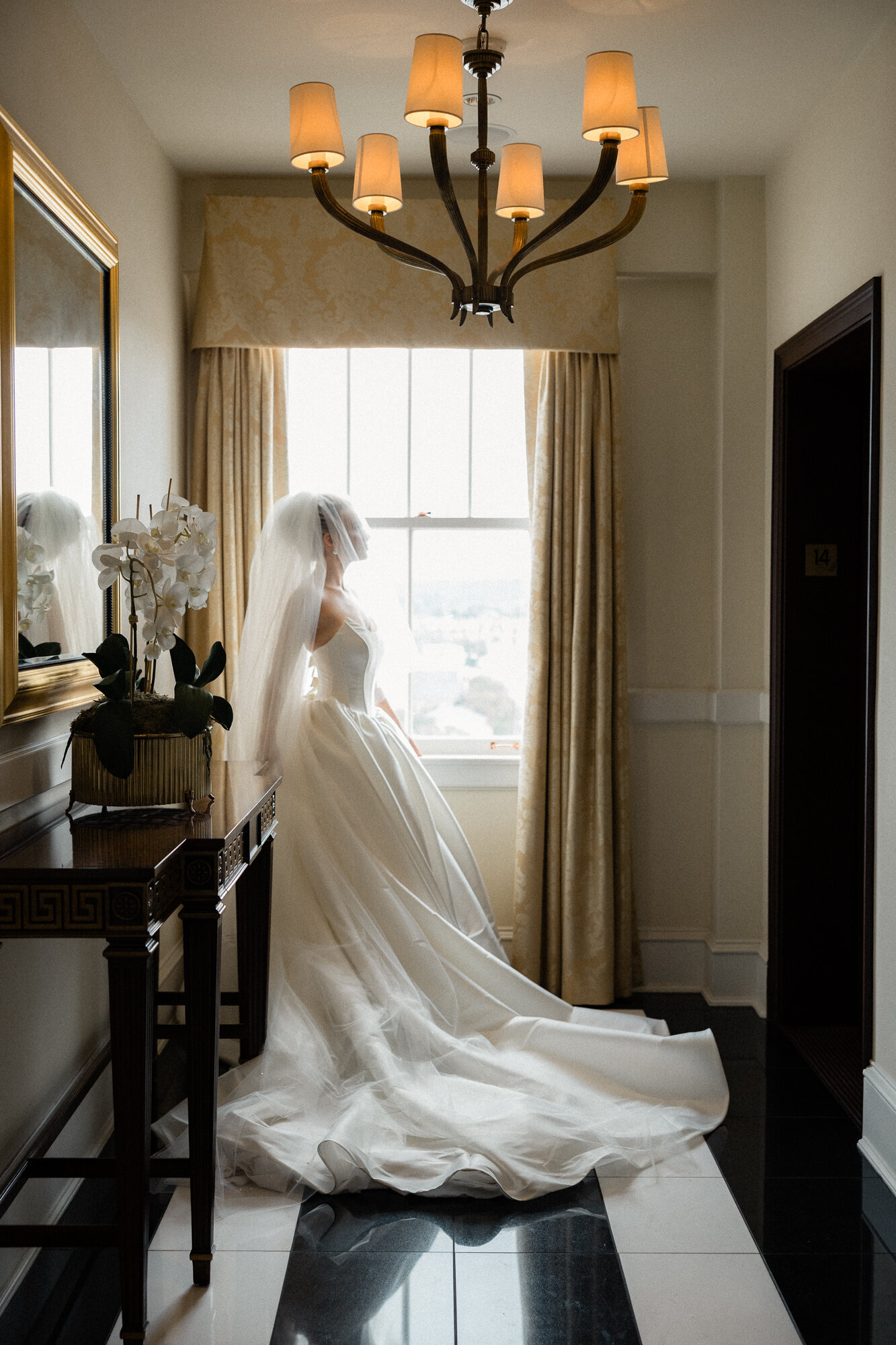 madison-bridals-dawnphotoco-hotelsettles-22