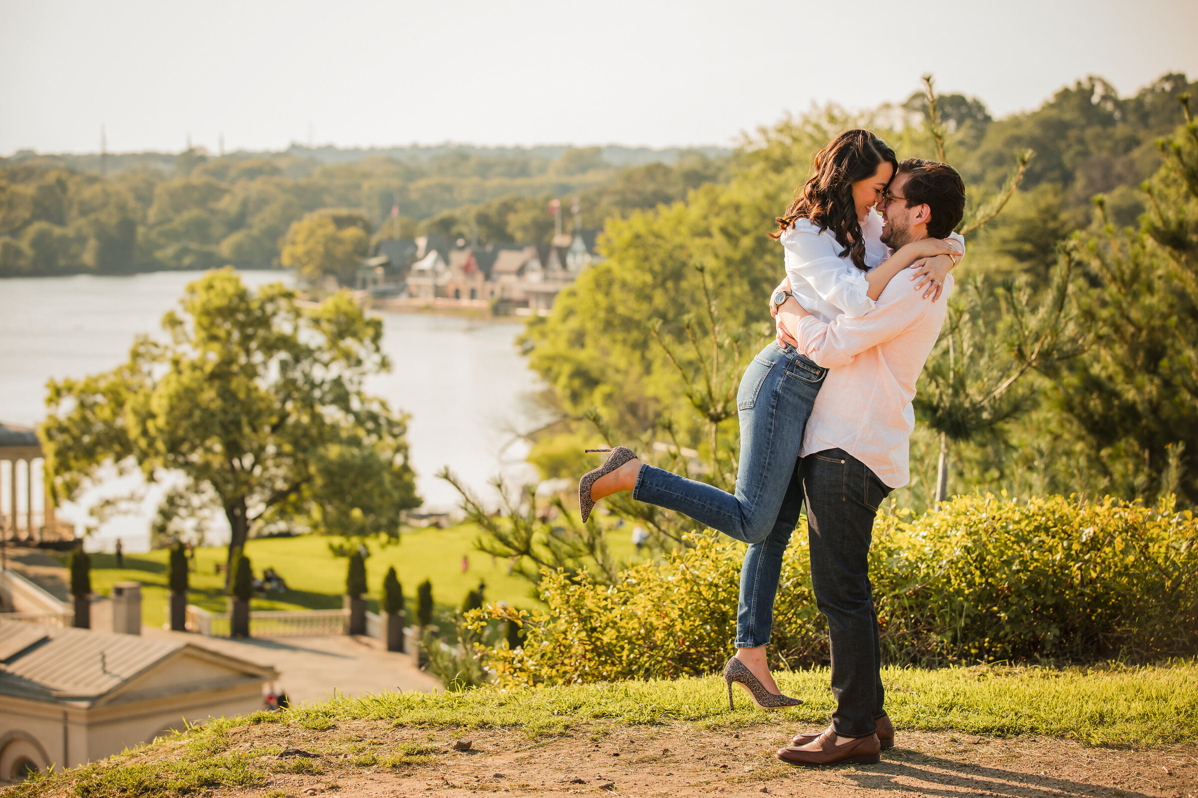 philly-romantic-engagement-photos
