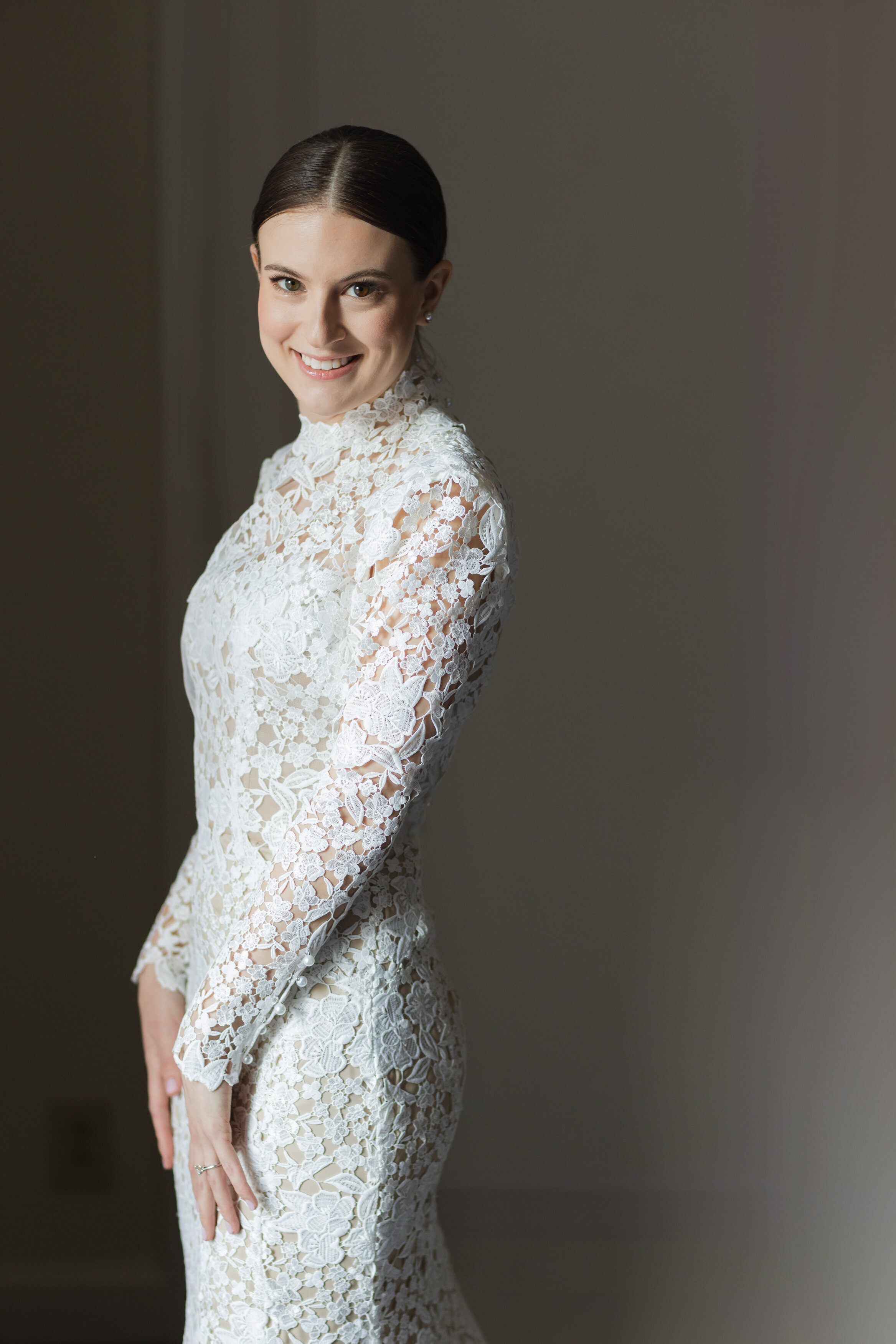 cedar-lakes-estate-bridal-portrait