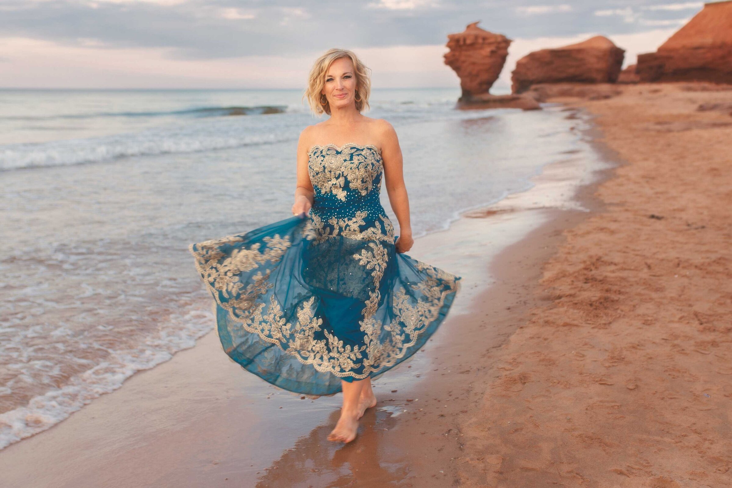 Prince_Edward_Island_Beach_Glam_Emma_Macdonald_Photography